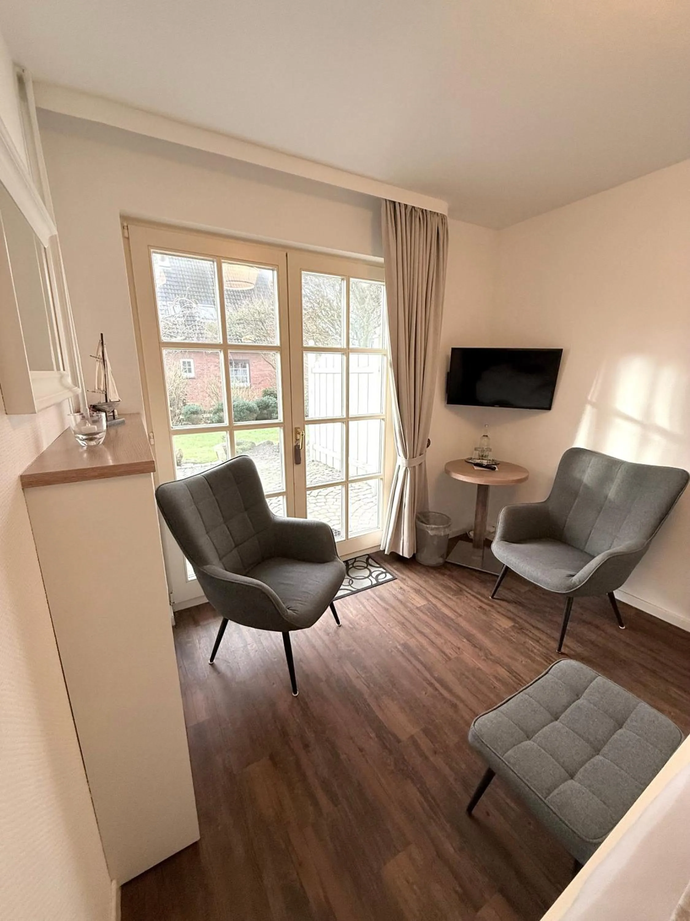 Photo of the whole room in Hotel garni Seeluft Büsum