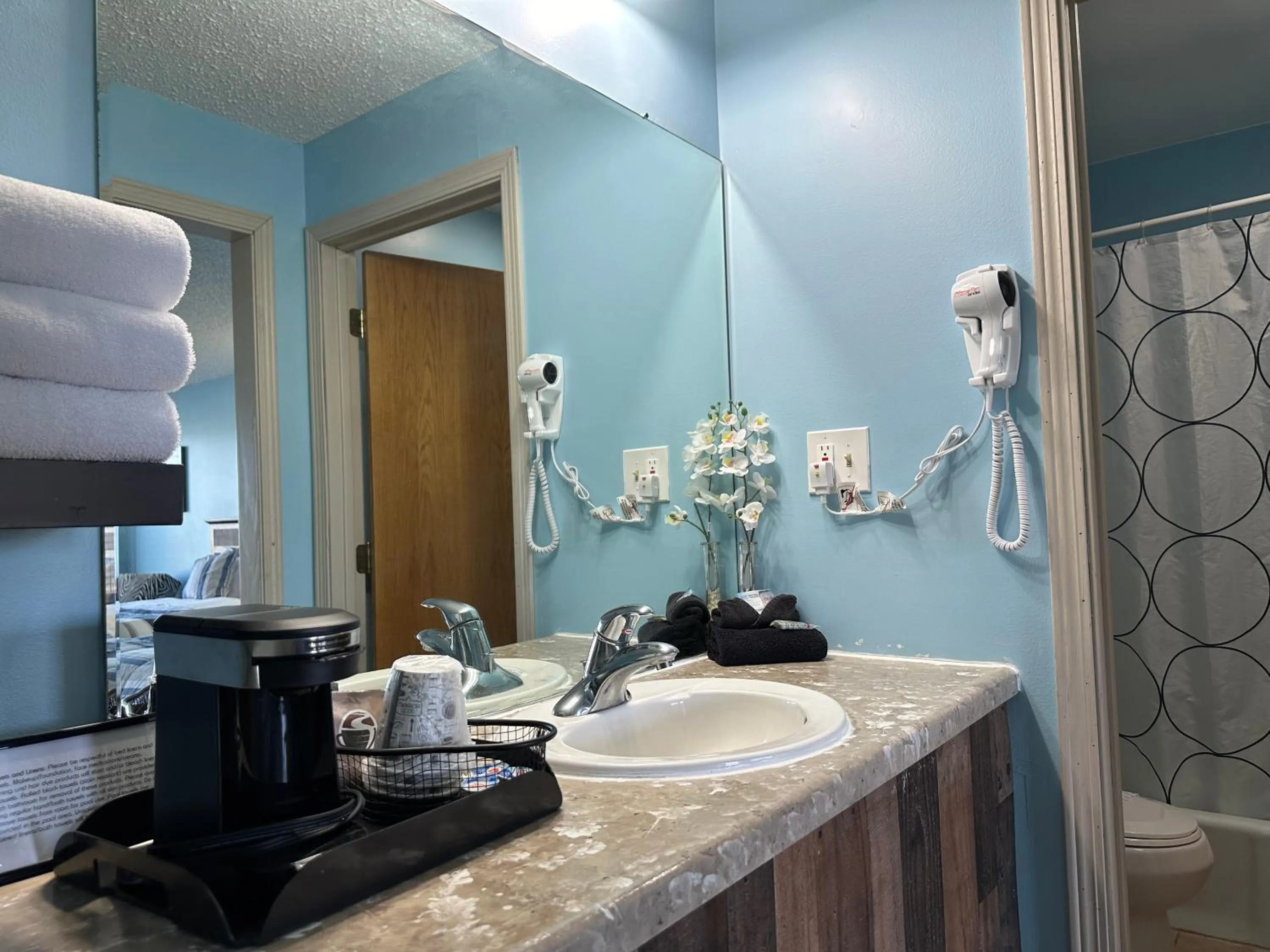 Bathroom in Geneva Wells Inn