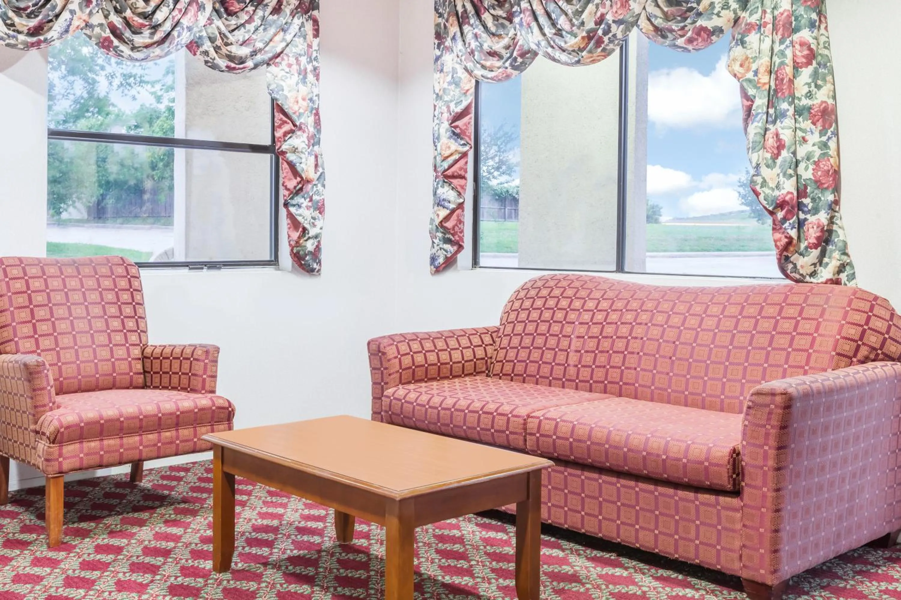 Deluxe Inn Denton