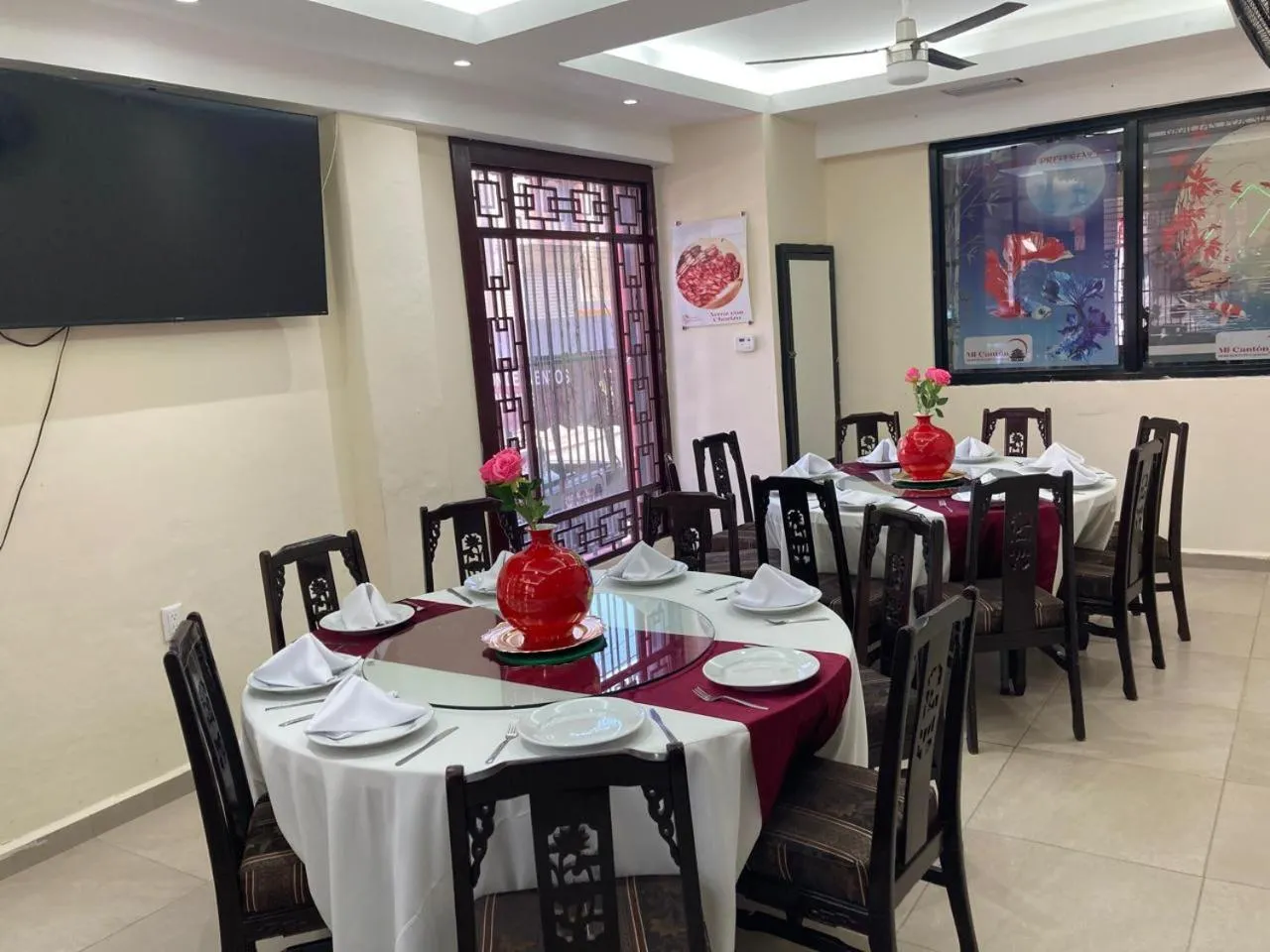 Restaurant/places to eat in Hotel Mandarin