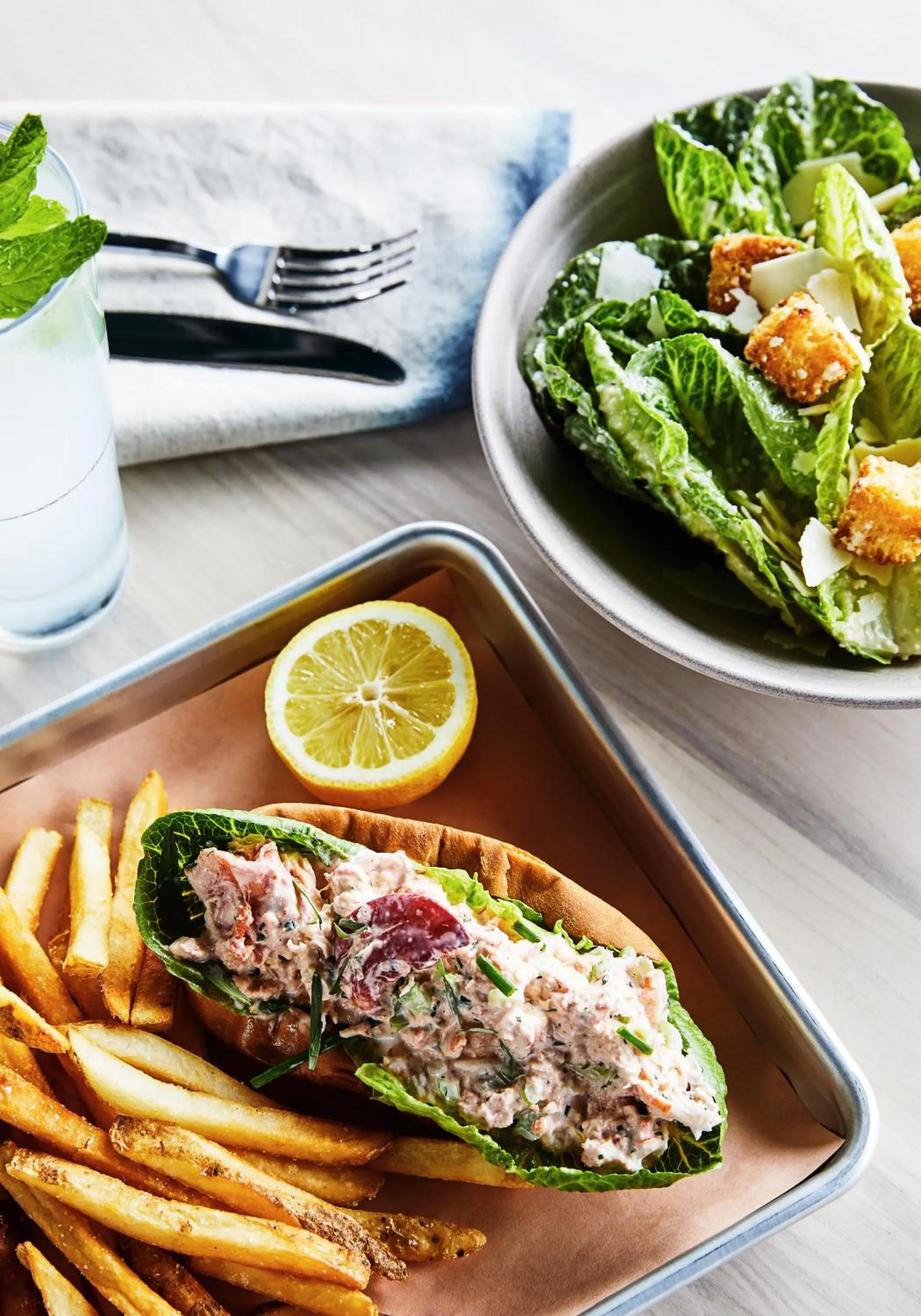 Food and drinks in Block Island Beach House