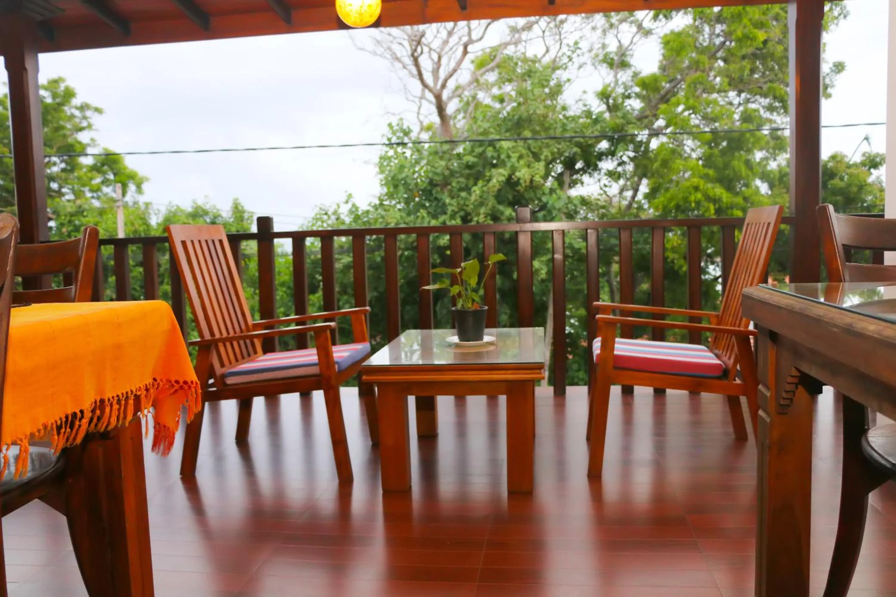 Restaurant/places to eat in Seafood Restaurant and Motel