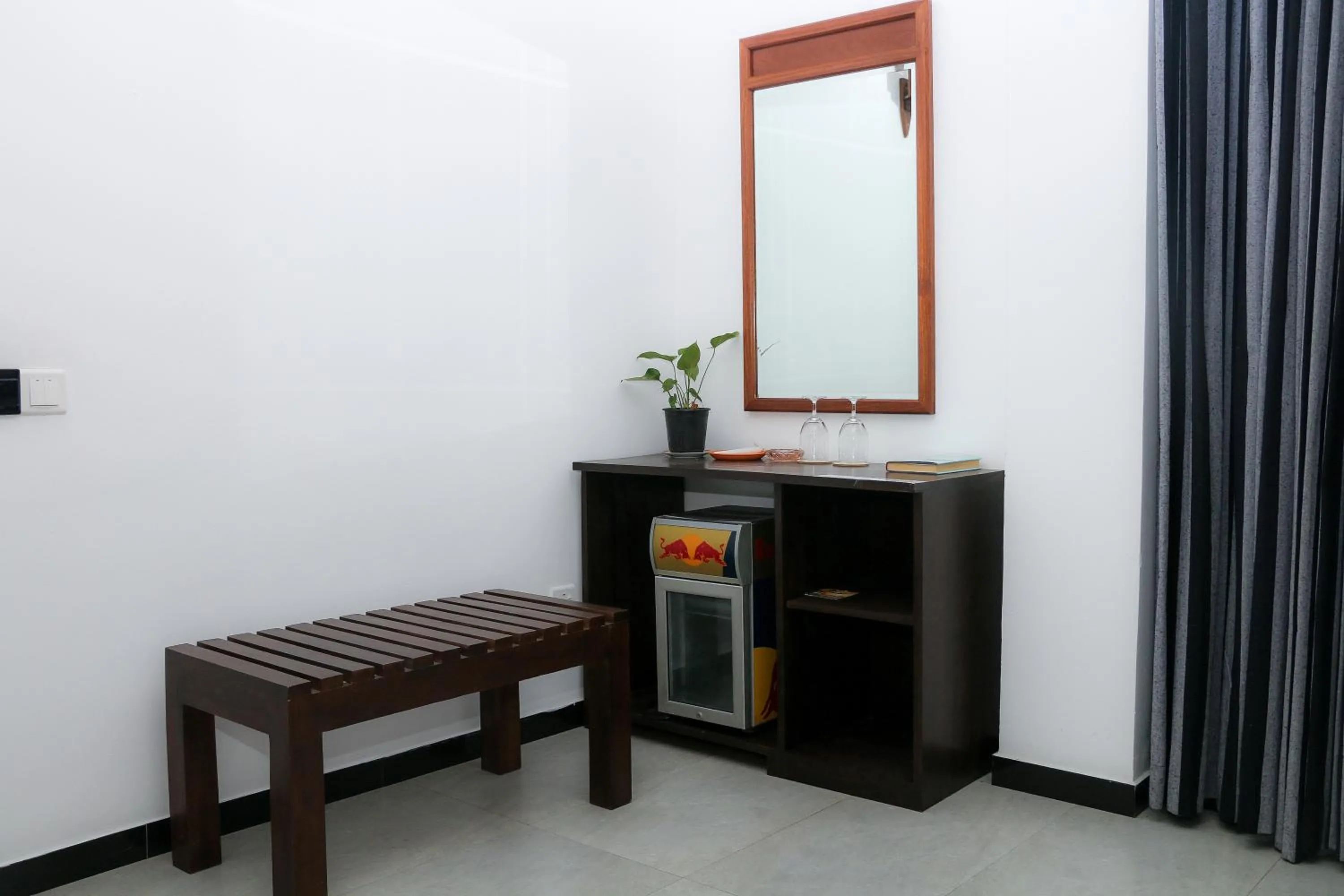 hair dresser in Seafood Restaurant and Motel