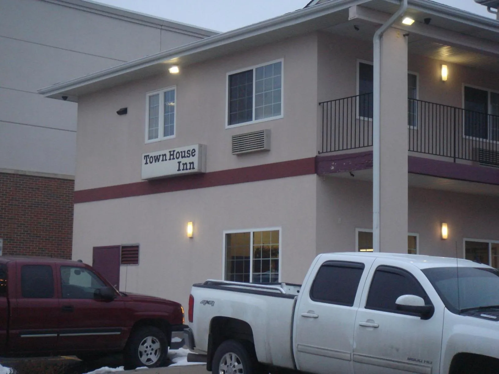 Townhouse Inn & Suites Omaha