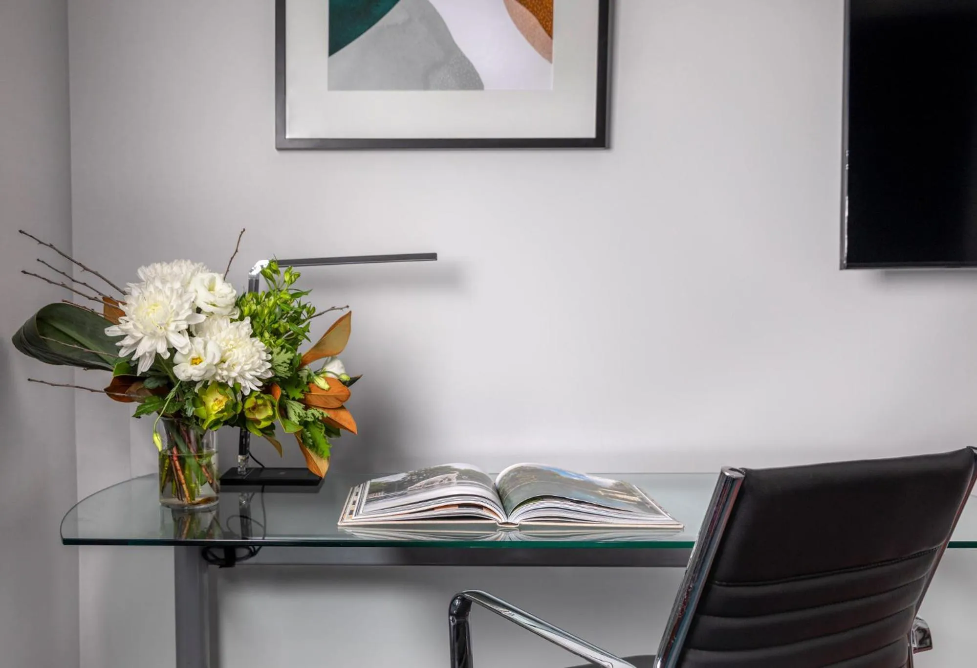 Seating area in Rydges Auckland