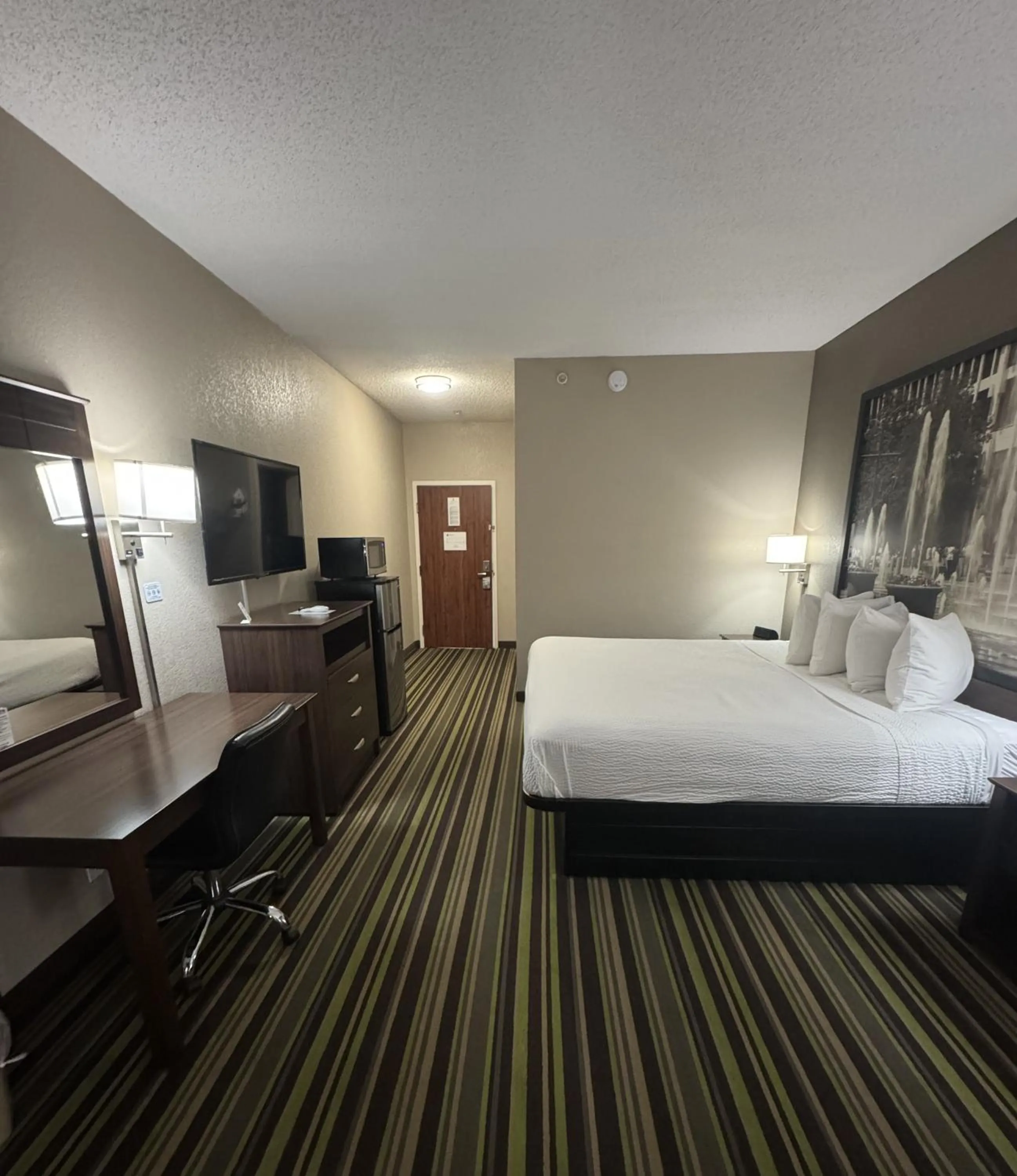 Bed in Super 8 by Wyndham Hernando