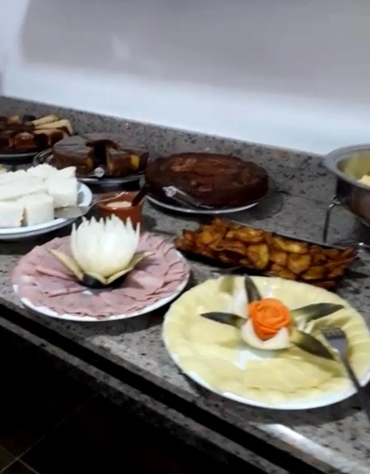 Buffet breakfast in Flor de Limão Hotel Boutique