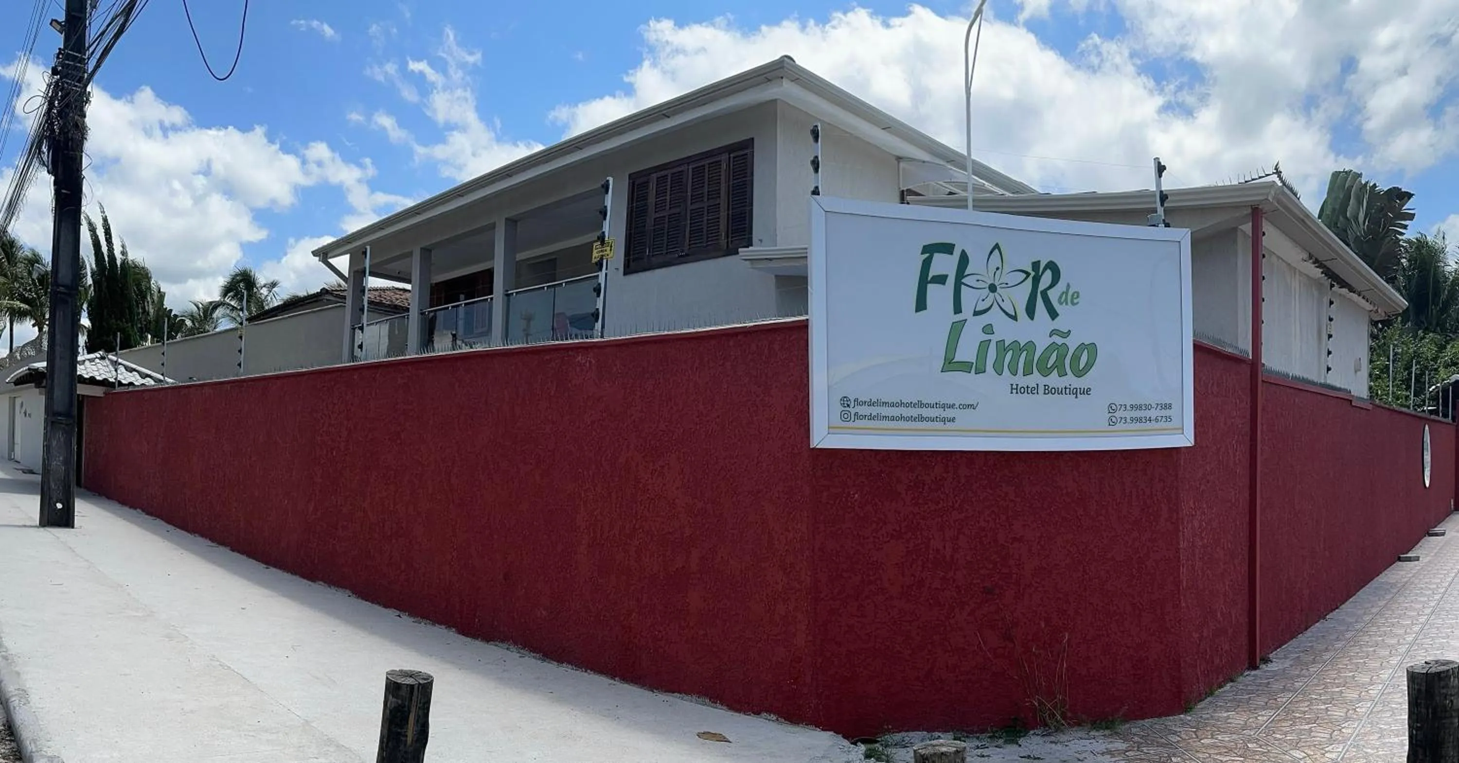 Property building in Flor de Limão Hotel Boutique