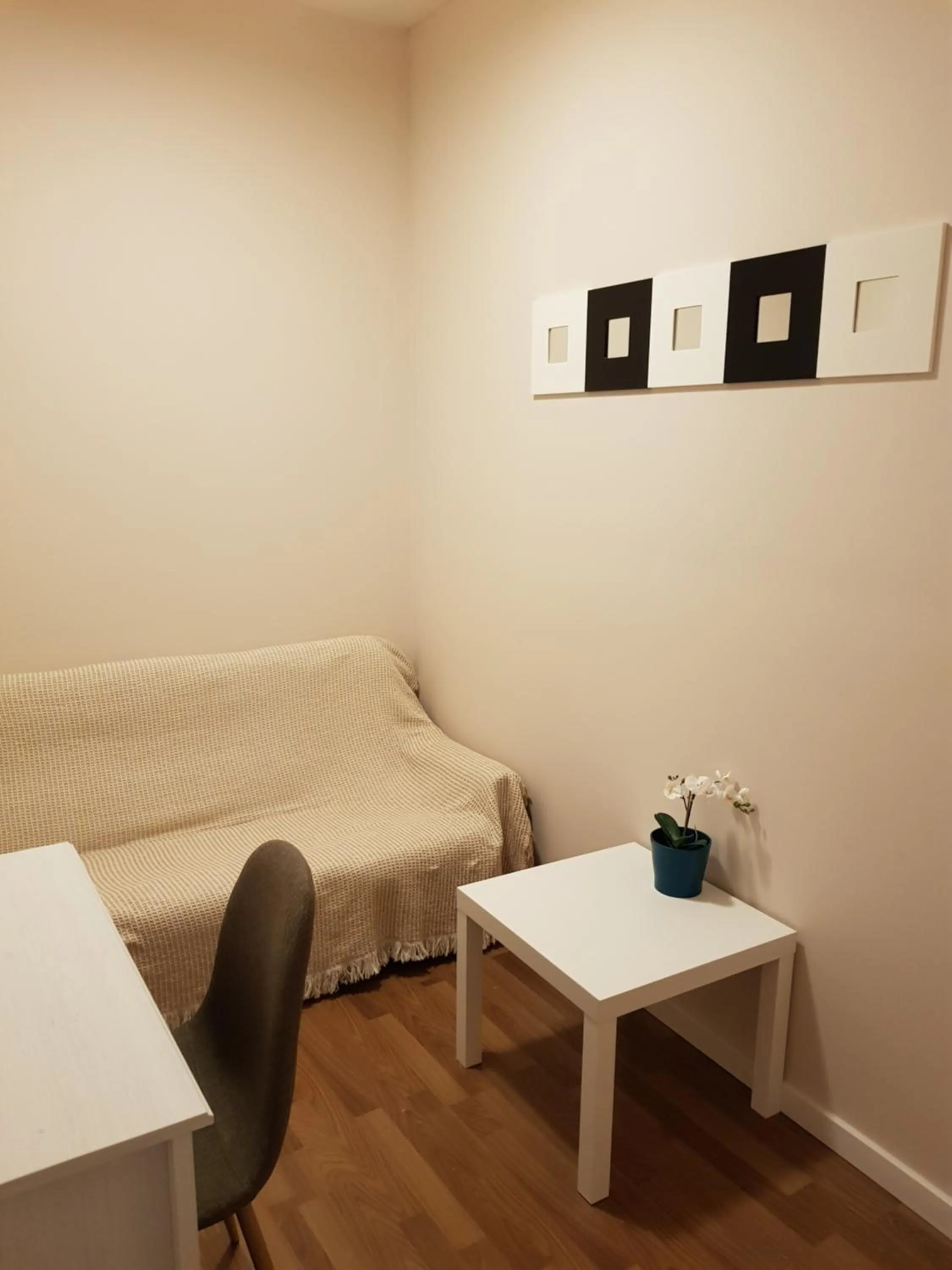 Seating area in HaoBo Porto Center