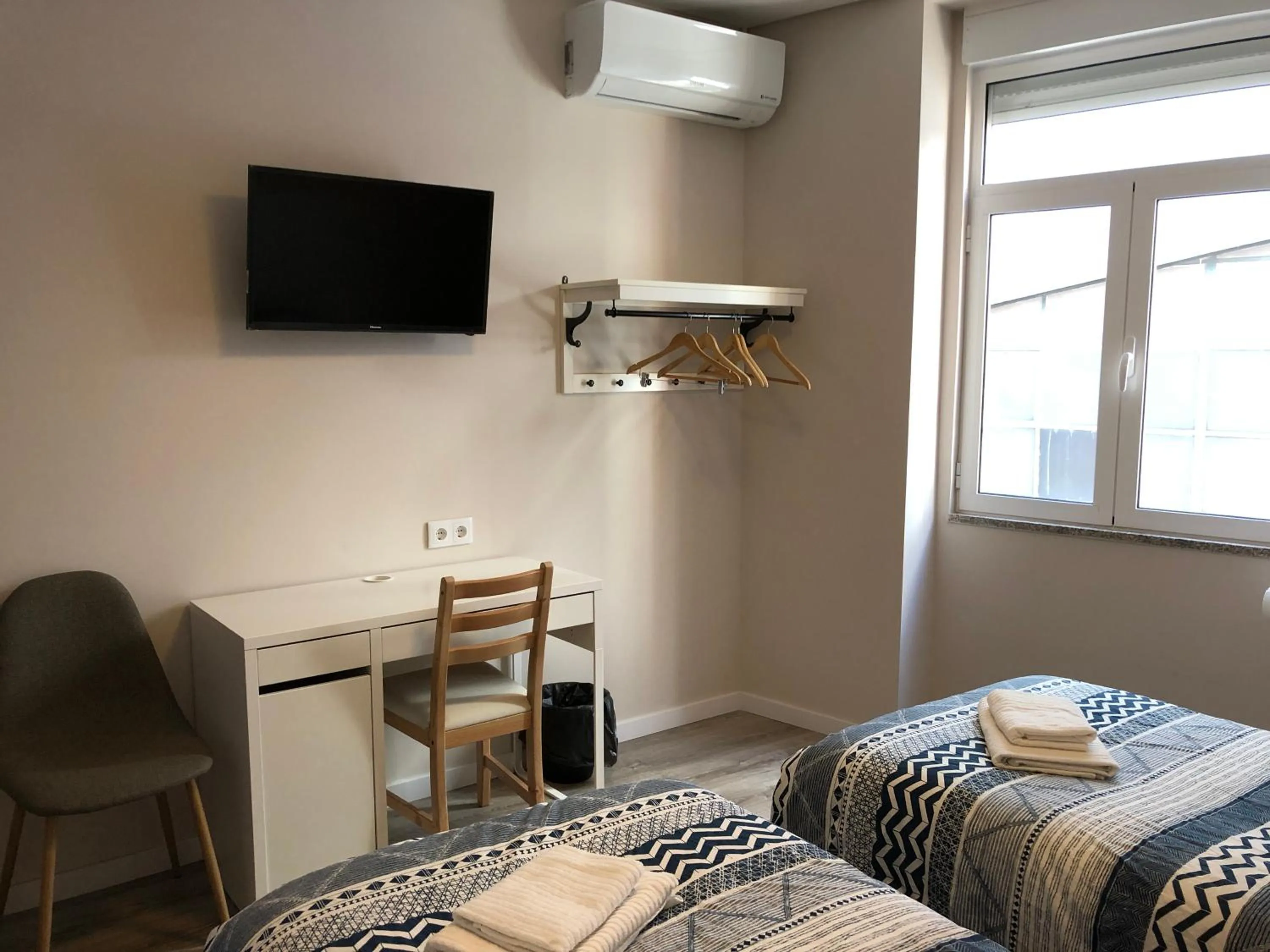 Bedroom, Bed in HaoBo Porto Center