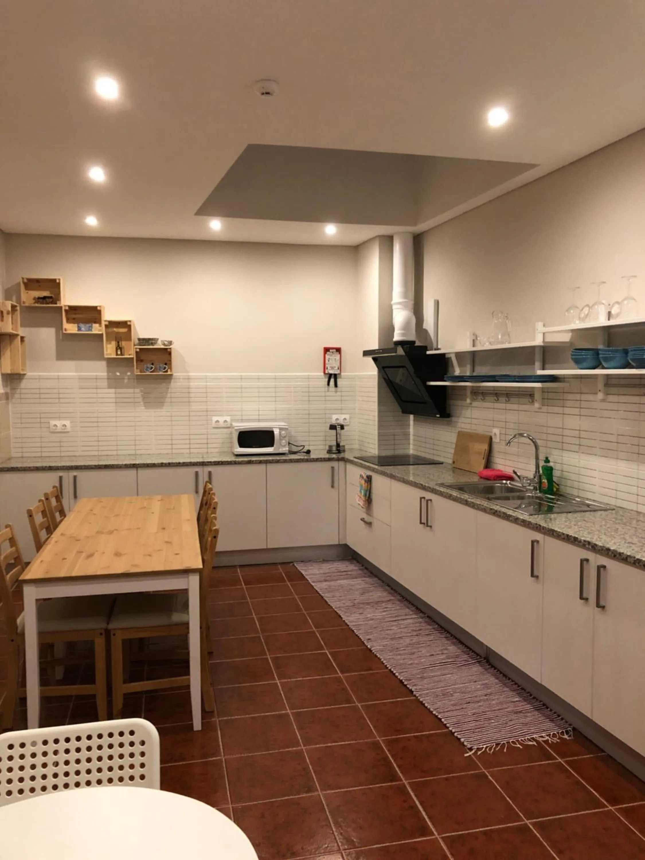 Communal kitchen in HaoBo Porto Center
