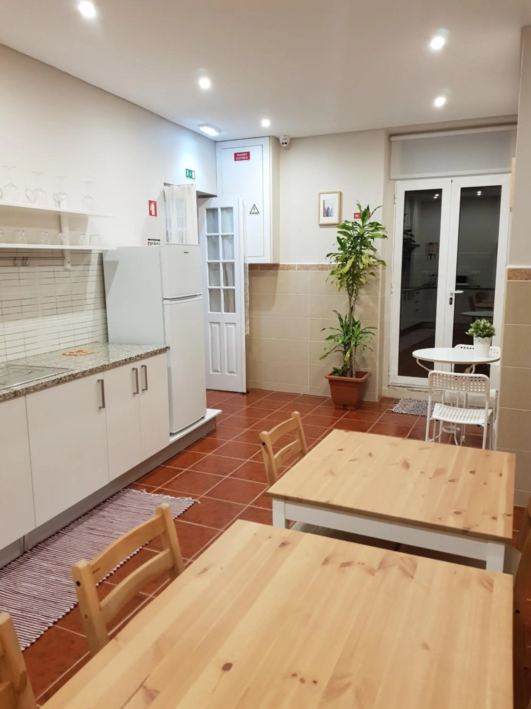Communal kitchen in HaoBo Porto Center