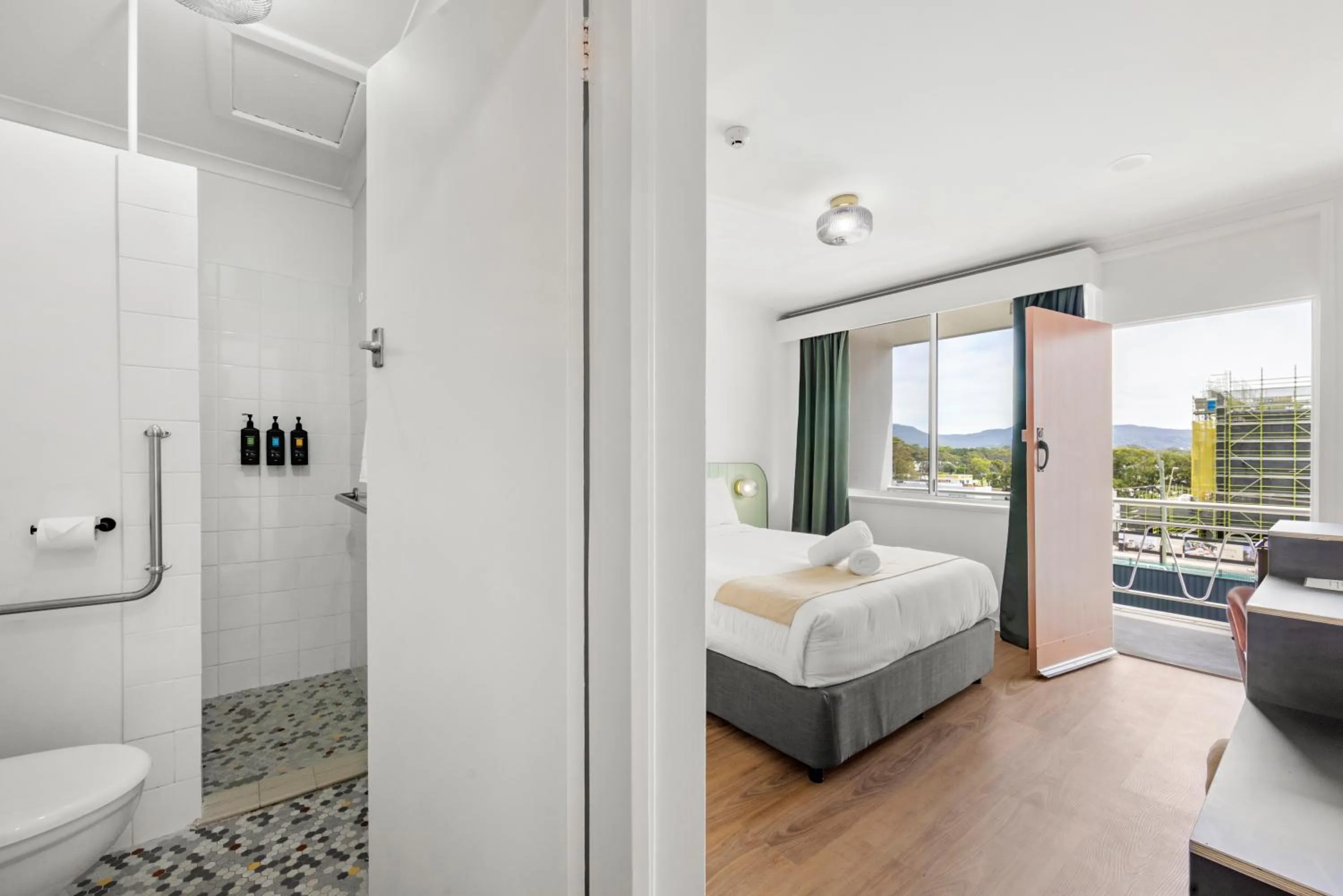 Bed in The Palms Motel- Formerly Flinders Motel