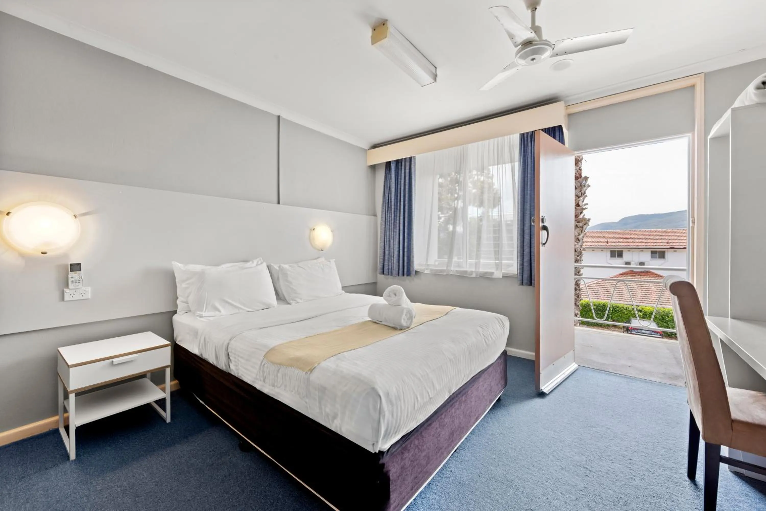 Bed in The Palms Motel- Formerly Flinders Motel