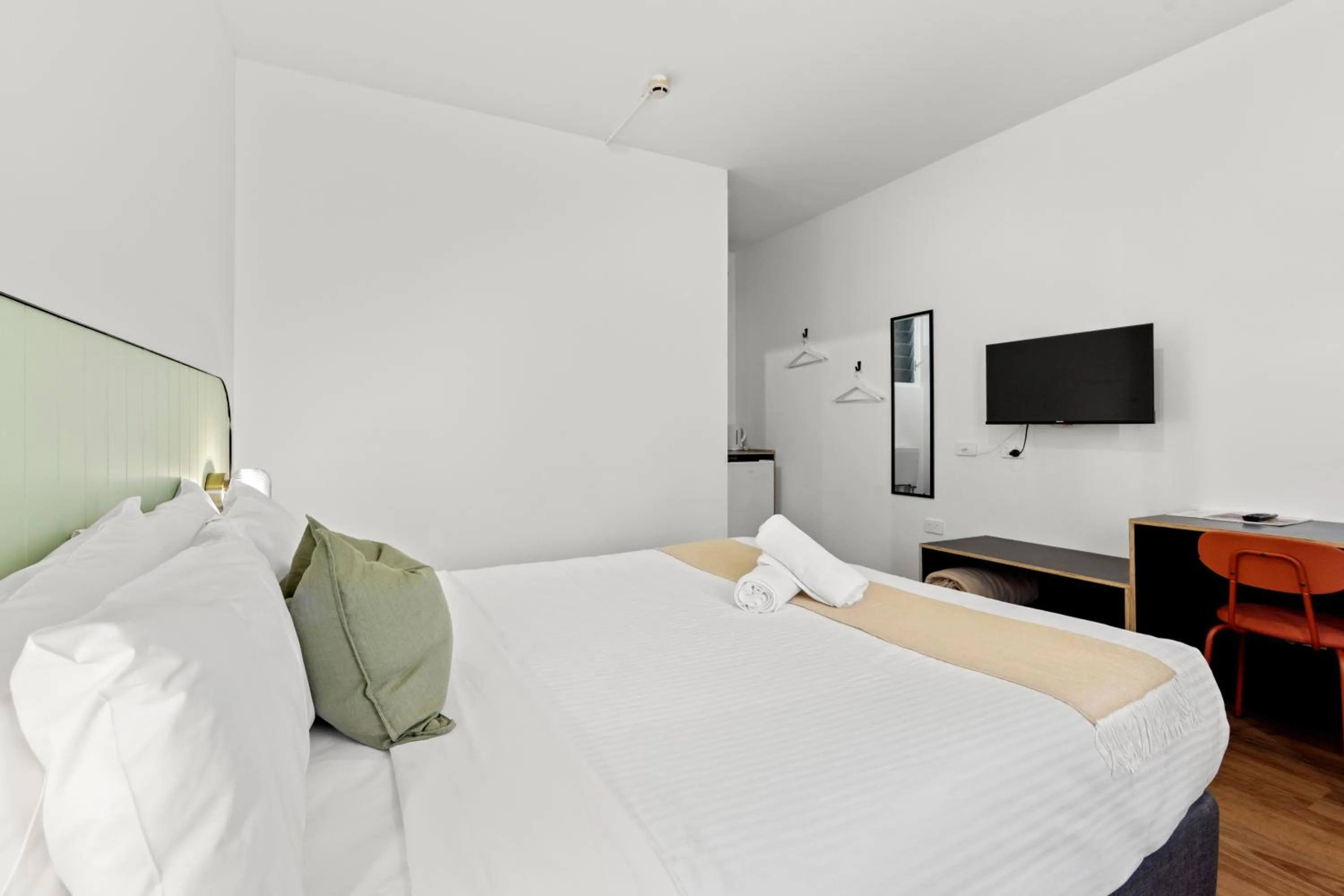 Bed in The Palms Motel- Formerly Flinders Motel