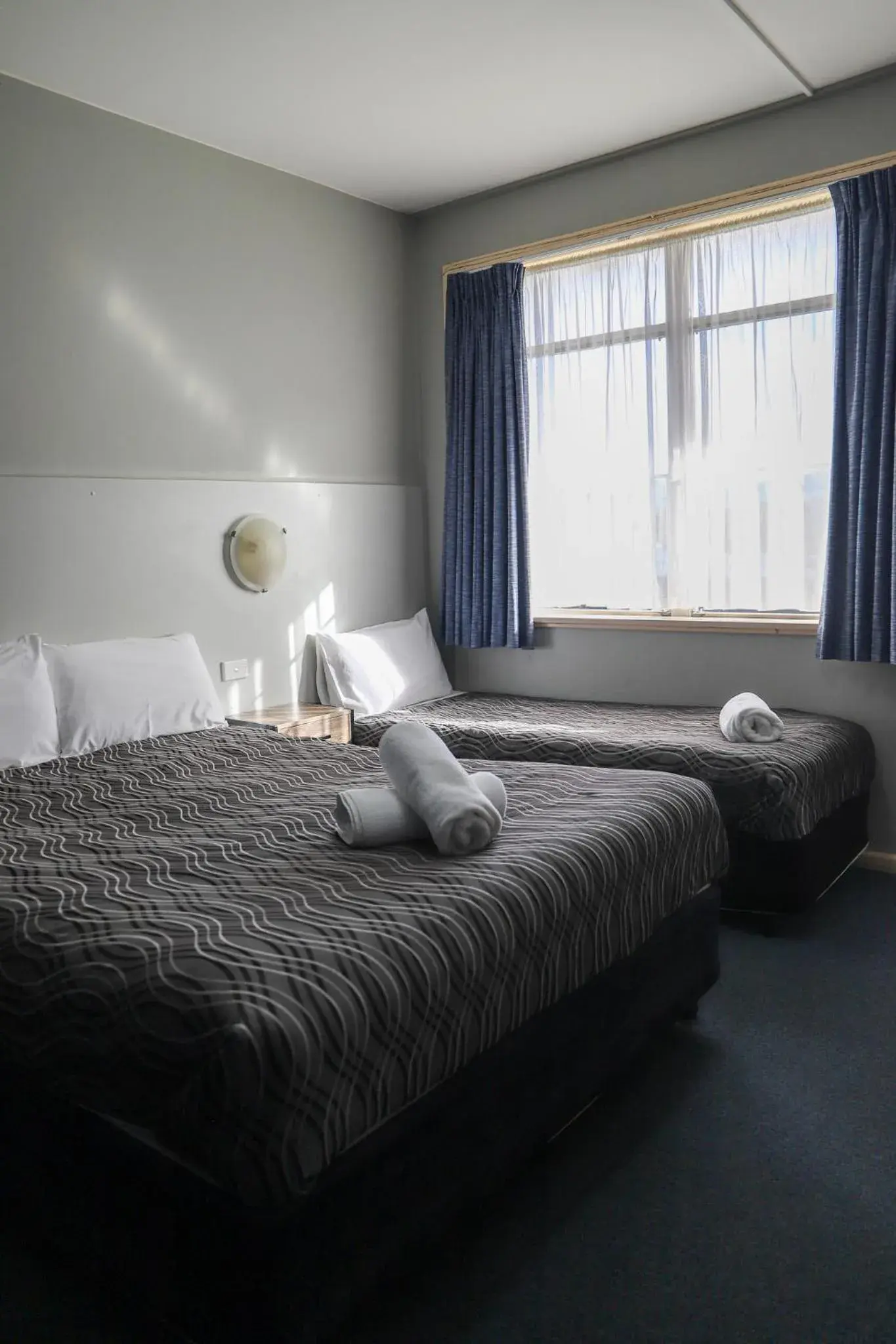 Family Twin Room in The Palms Motel- Formerly Flinders Motel Family Twin Room in The Palms Motel- Formerly Flinders Motel