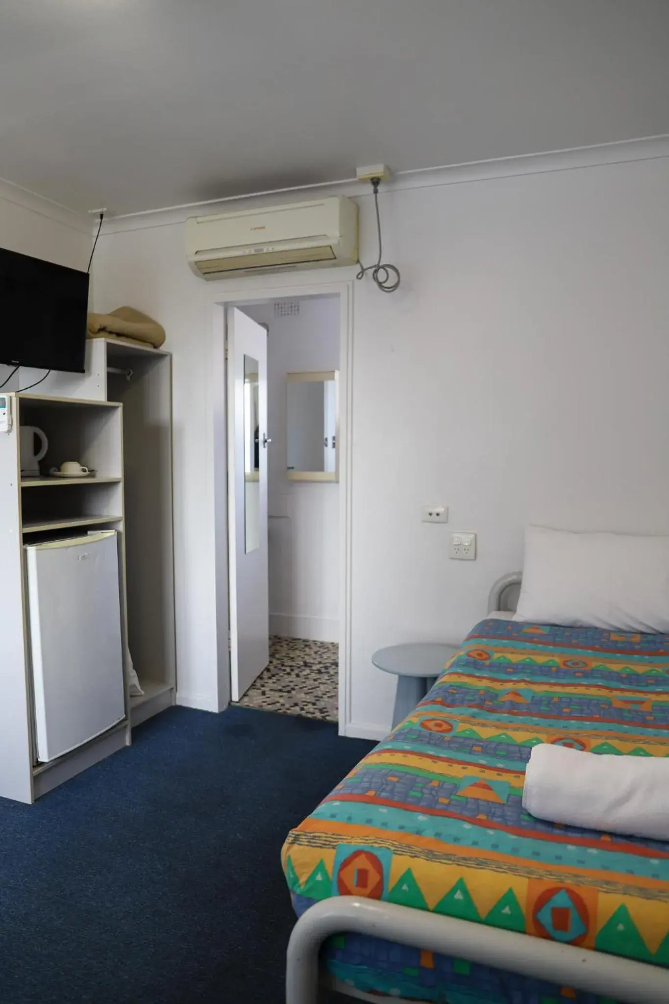 Standard Single Room in The Palms Motel- Formerly Flinders Motel Standard Single Room in The Palms Motel- Formerly Flinders Motel