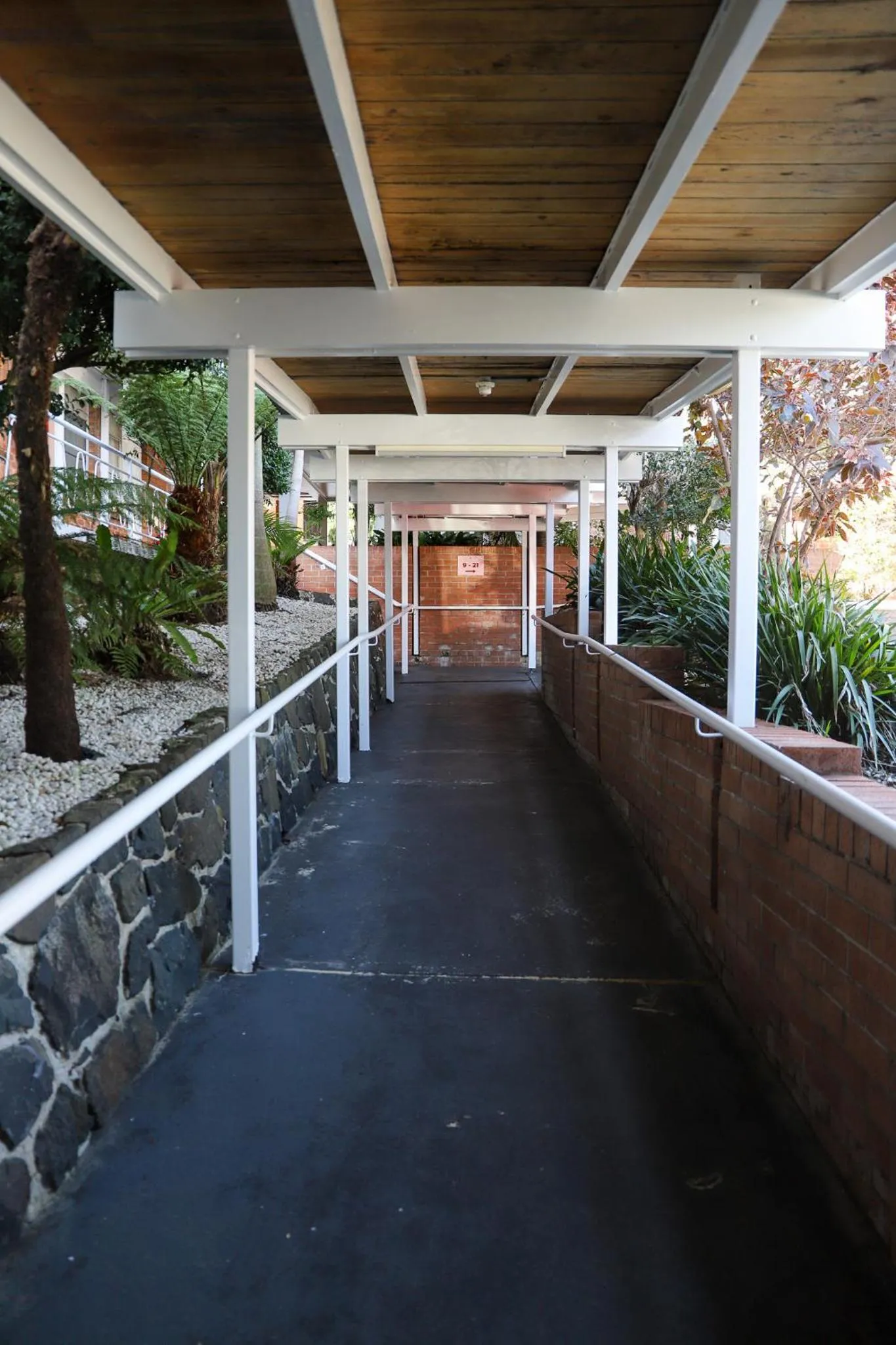 The Palms Motel- Formerly Flinders Motel