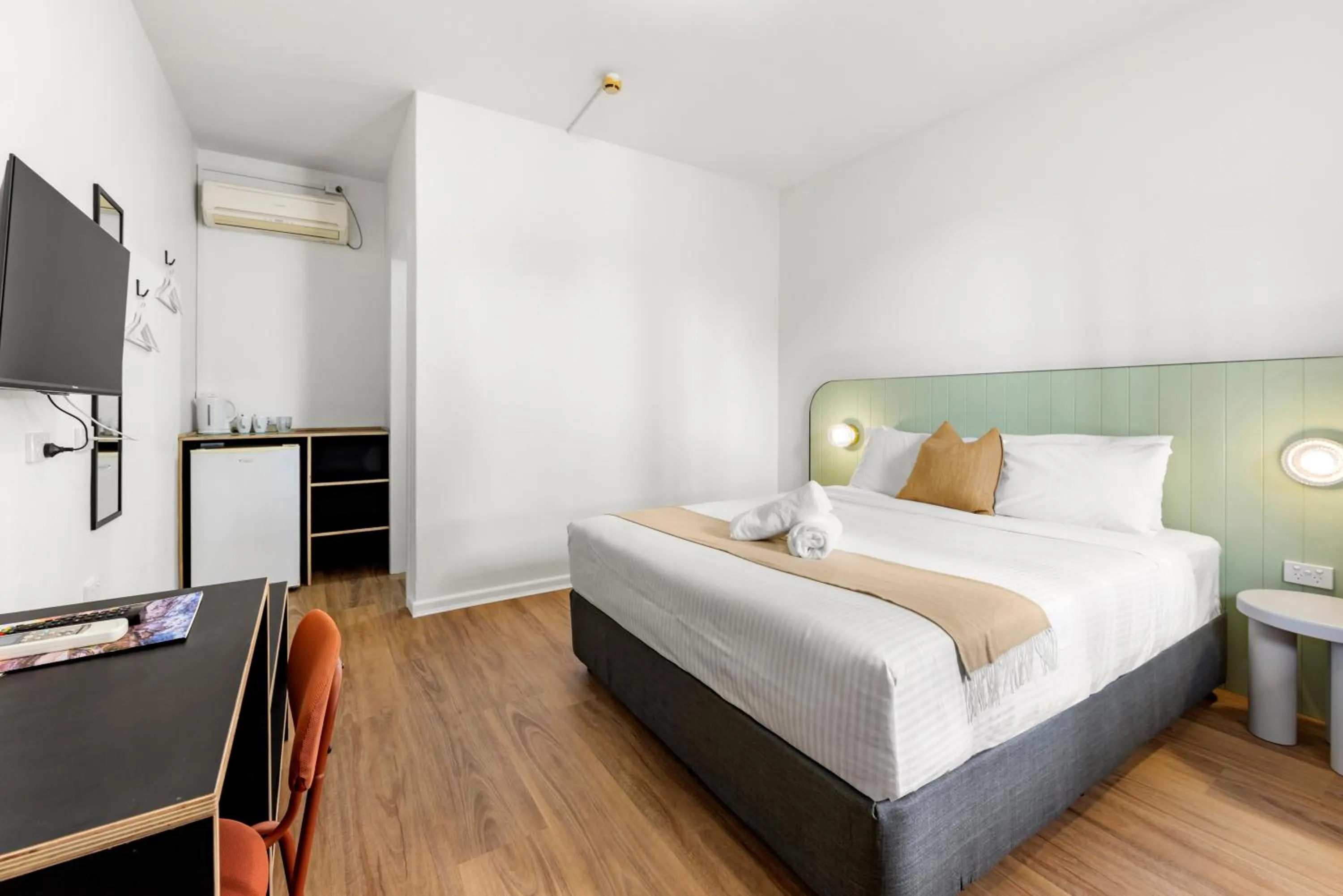 Bed in The Palms Motel- Formerly Flinders Motel