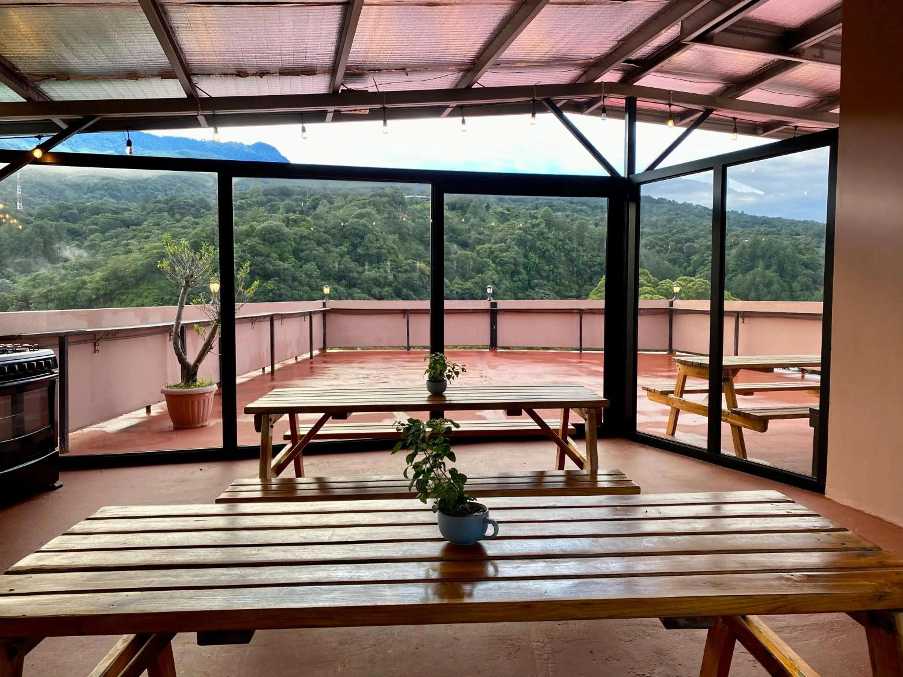 Communal lounge/ TV room in Buena Vista Boquete