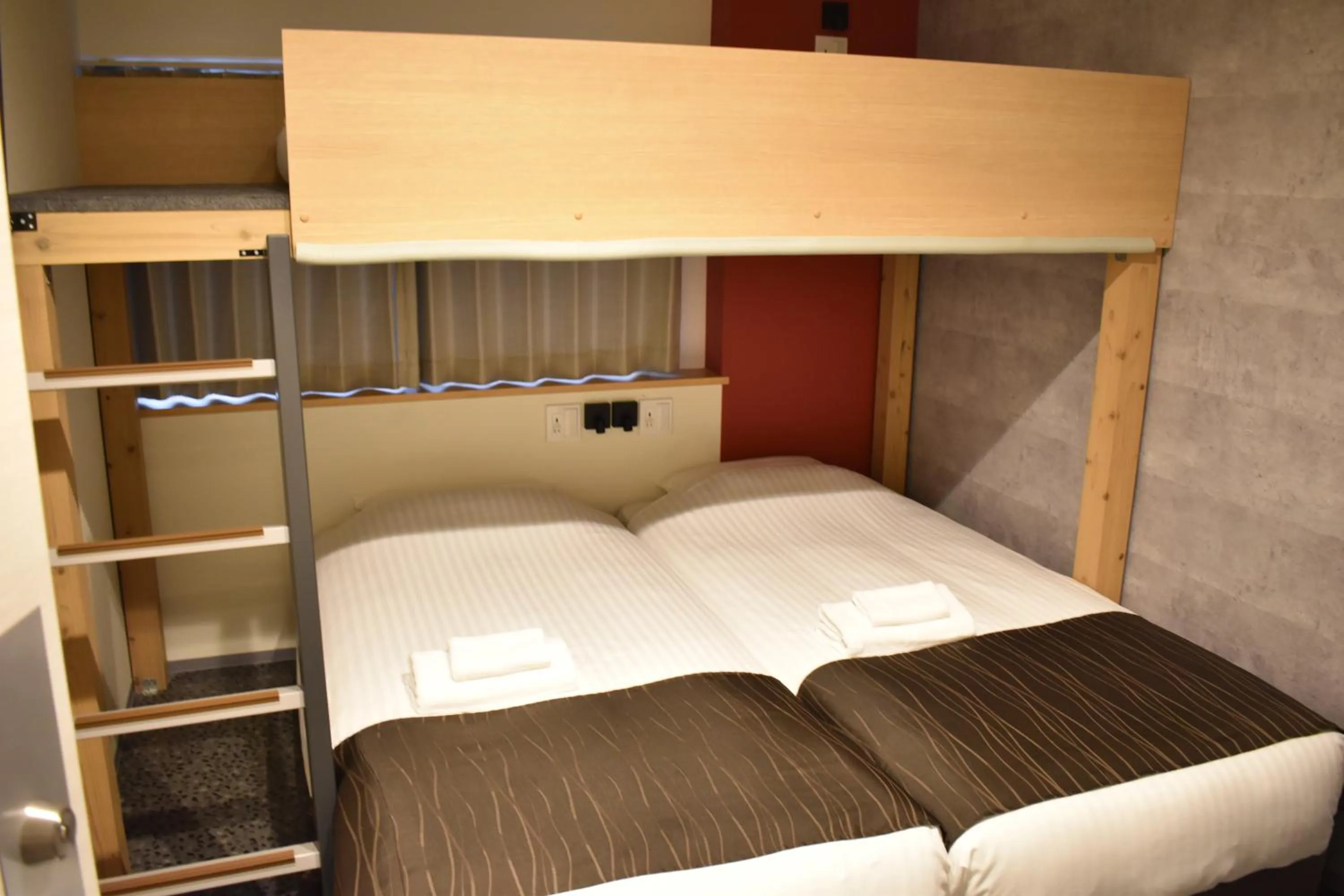 Photo of the whole room, Bed in Shinsaibashi House