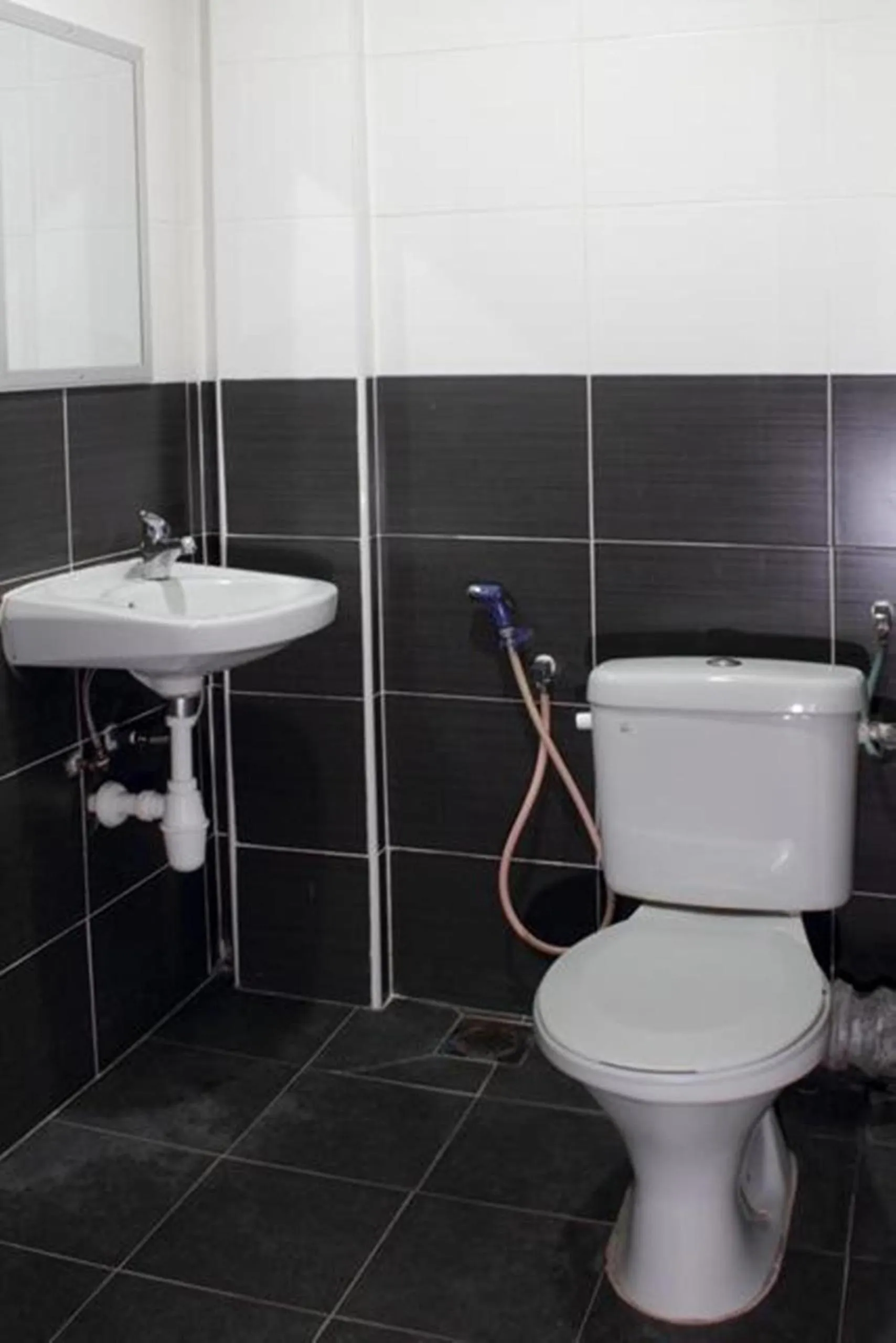 Bathroom in Jasmine Hotel