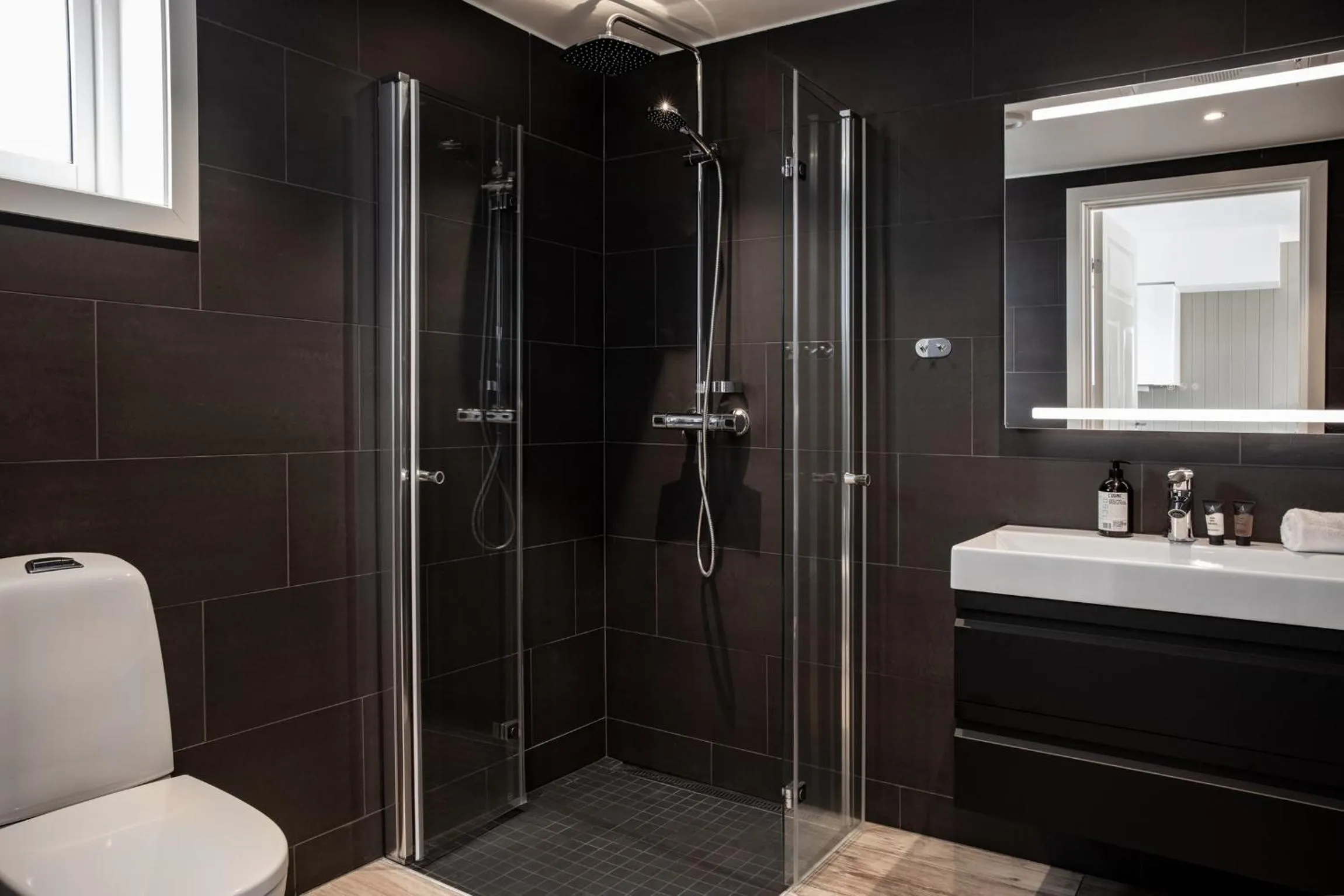 Bathroom in Solsiden Brygge Rorbuer