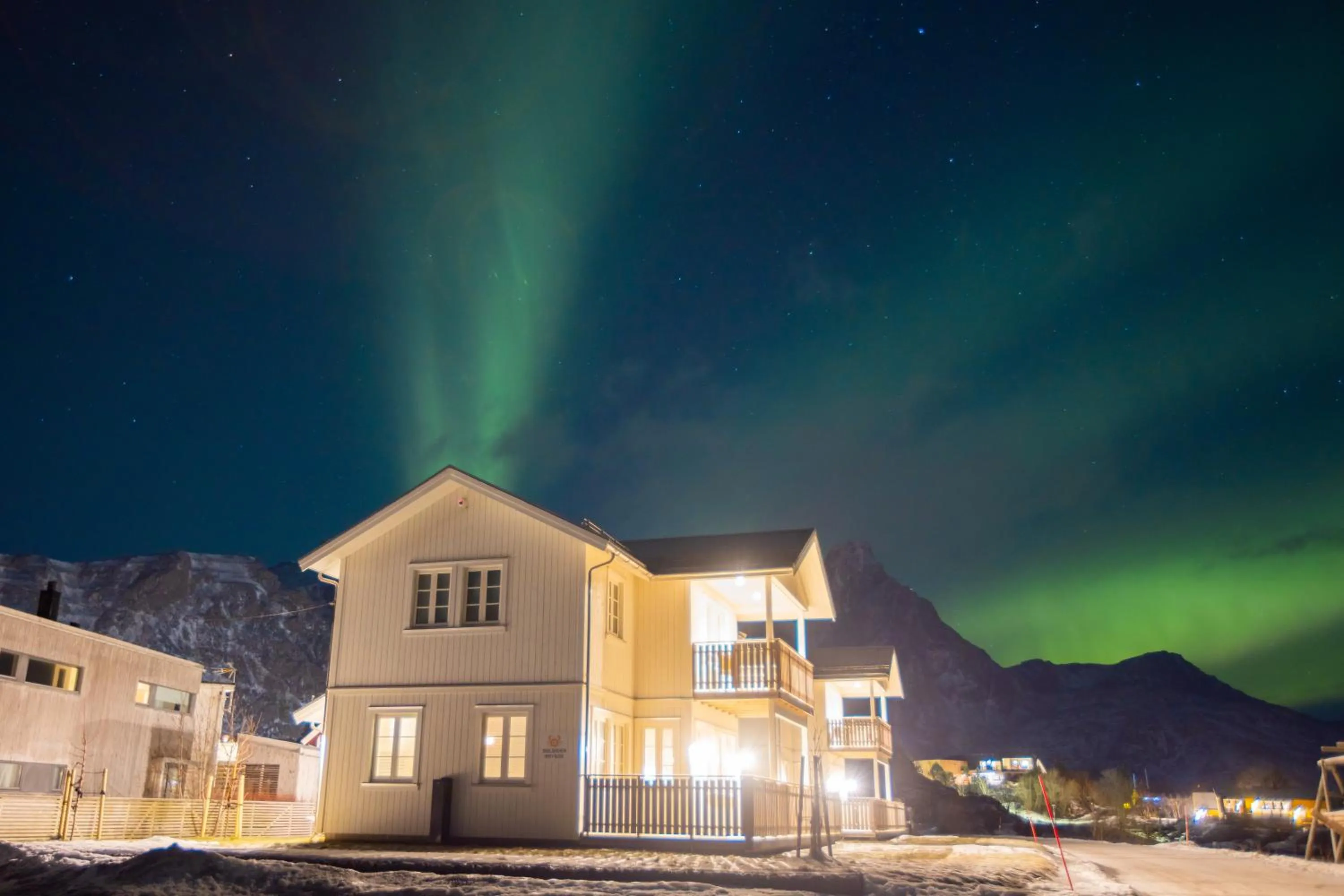 Property building in Solsiden Brygge Rorbuer