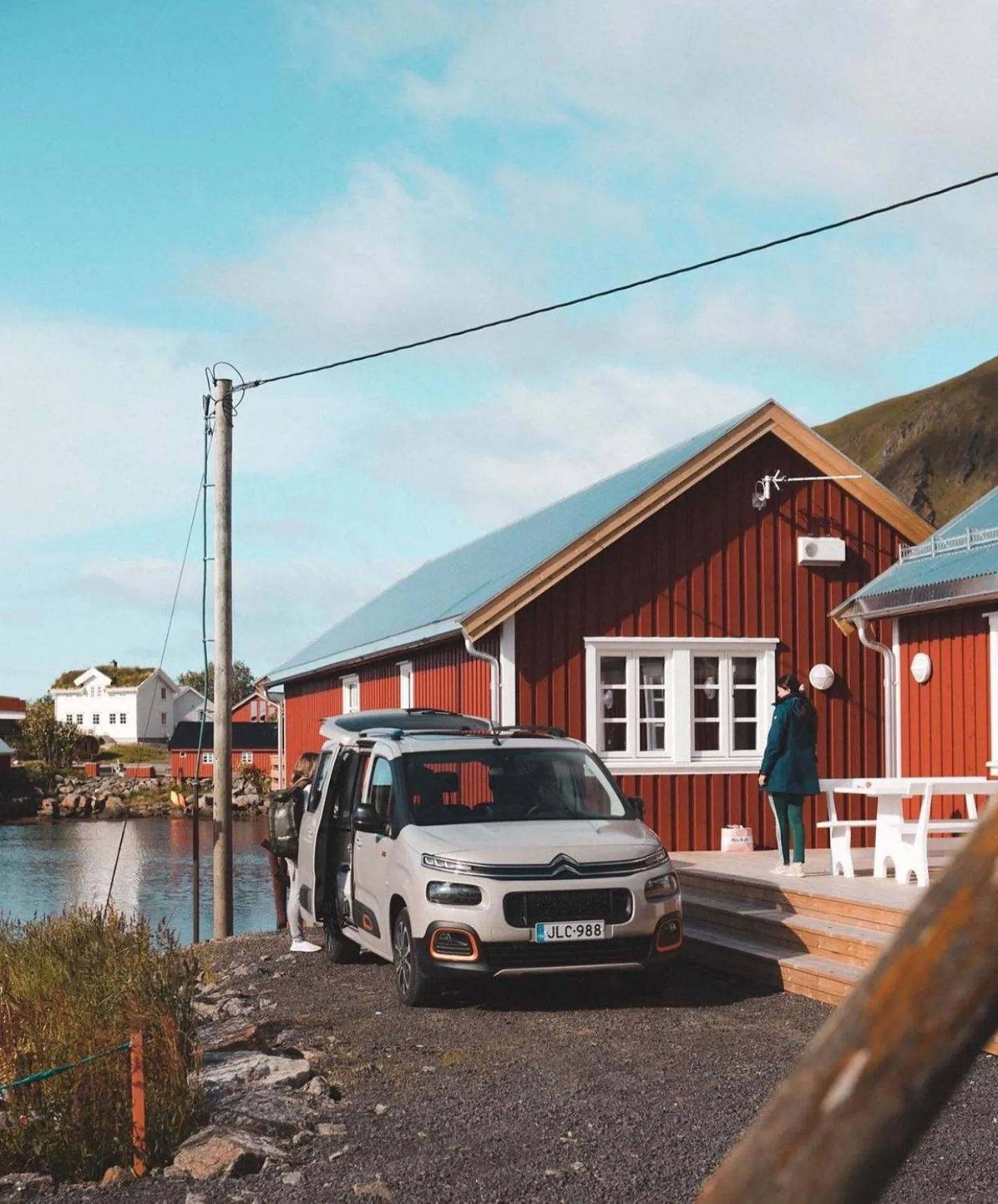 Property building in Solsiden Brygge Rorbuer
