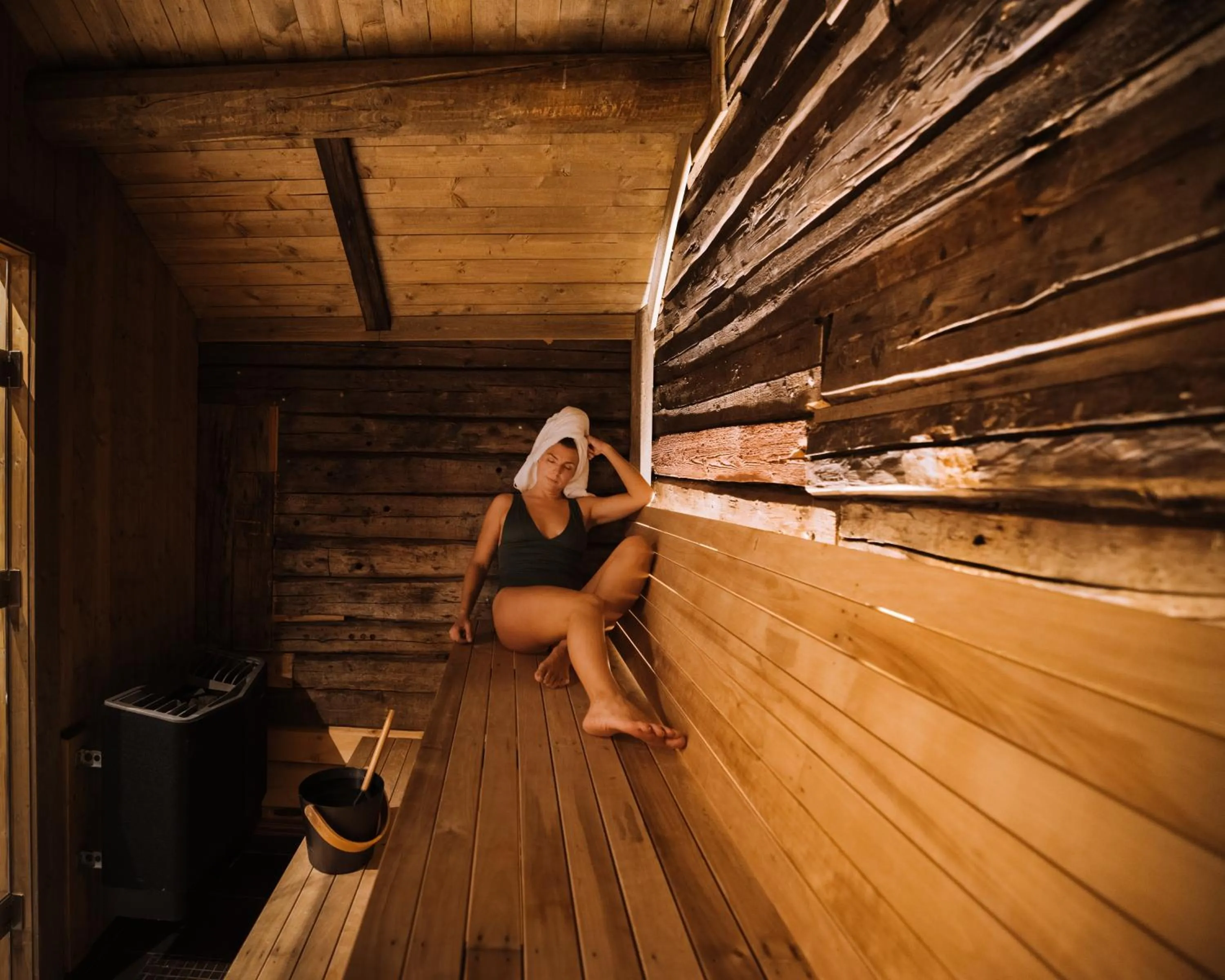 People in Solsiden Brygge Rorbuer