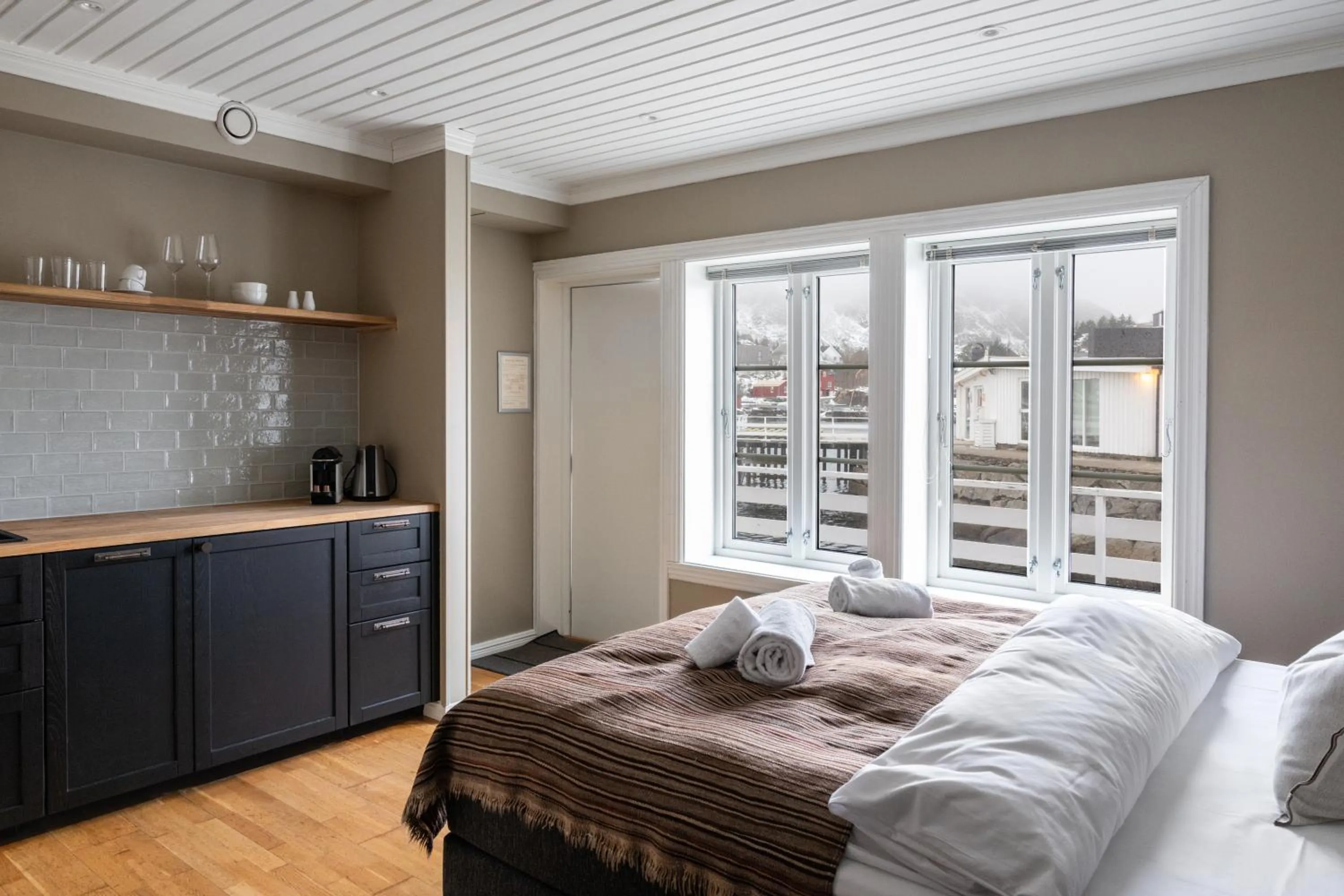 Bed in Solsiden Brygge Rorbuer