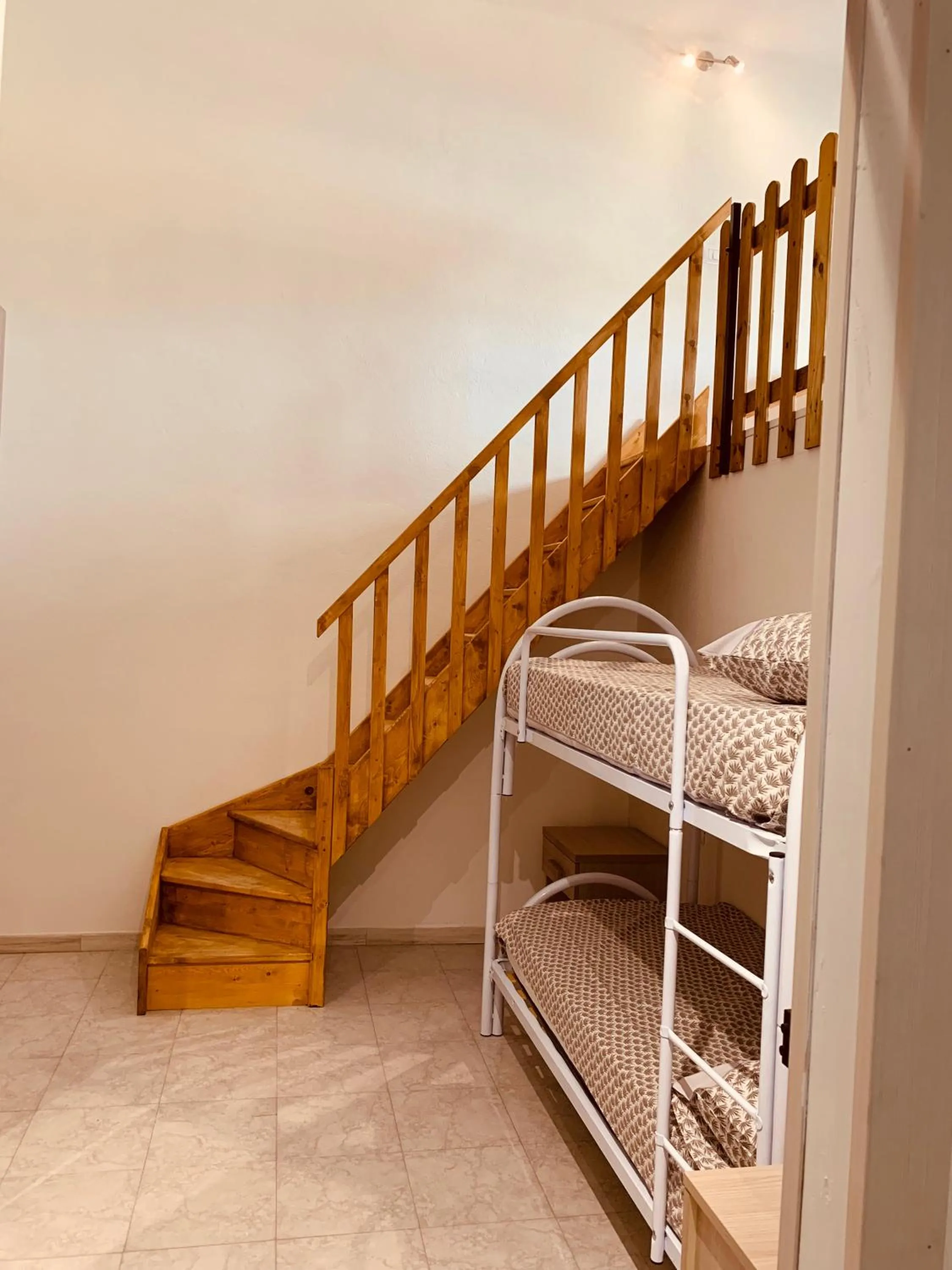 bunk bed, Bed in Luxar room