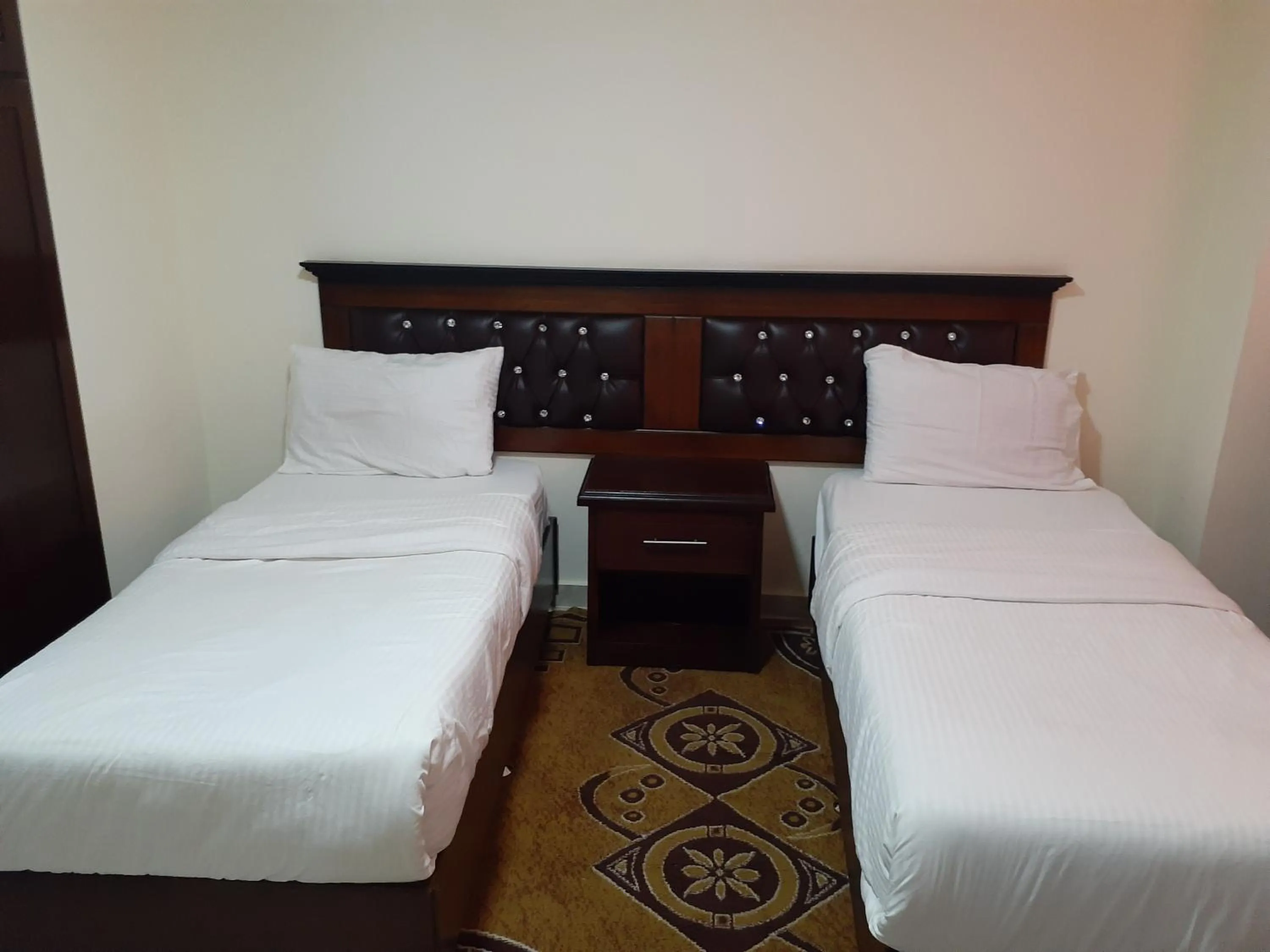 Bedroom, Bed in Petra Visitors Hotel