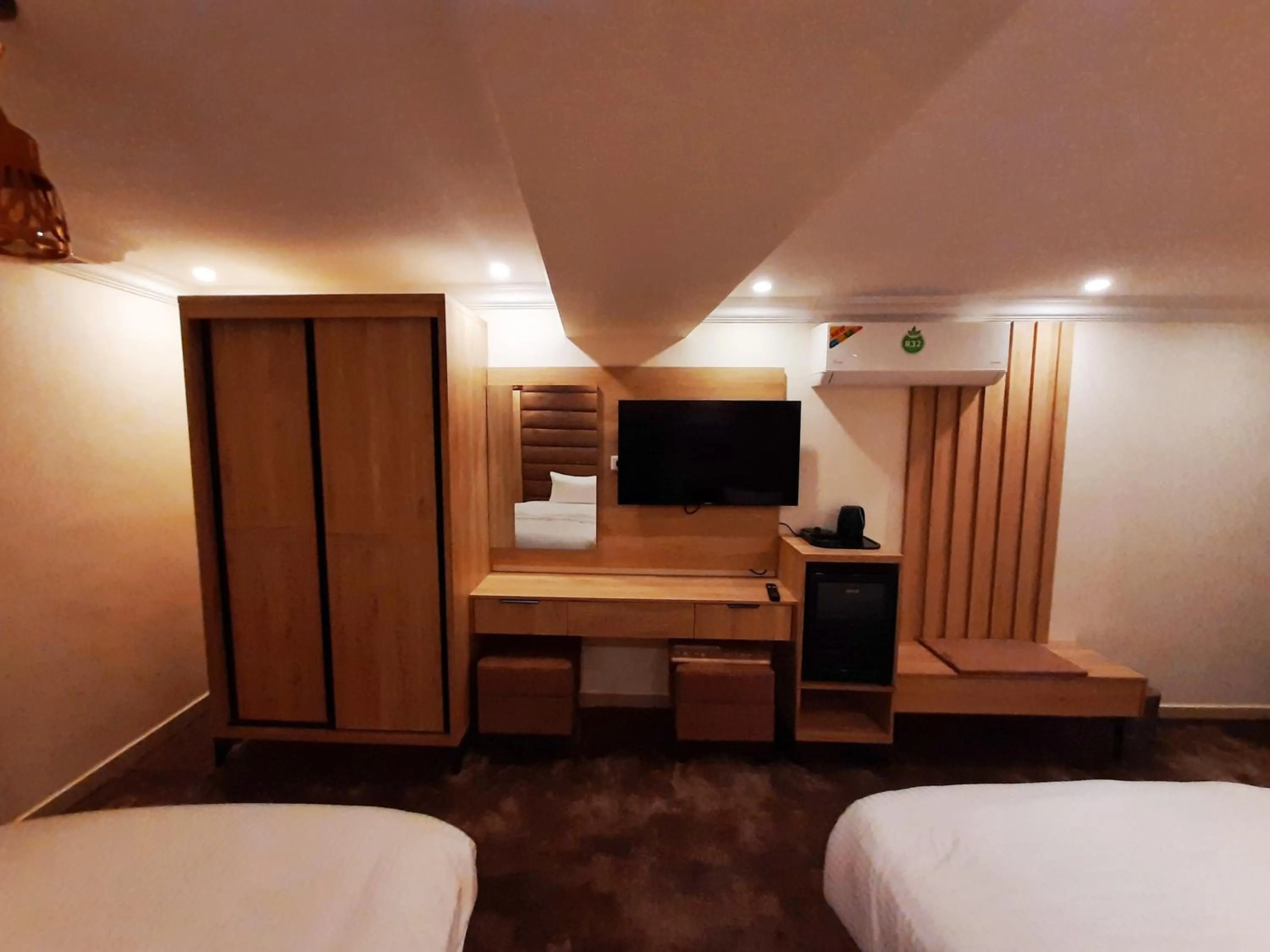 Bed in Petra Visitors Hotel