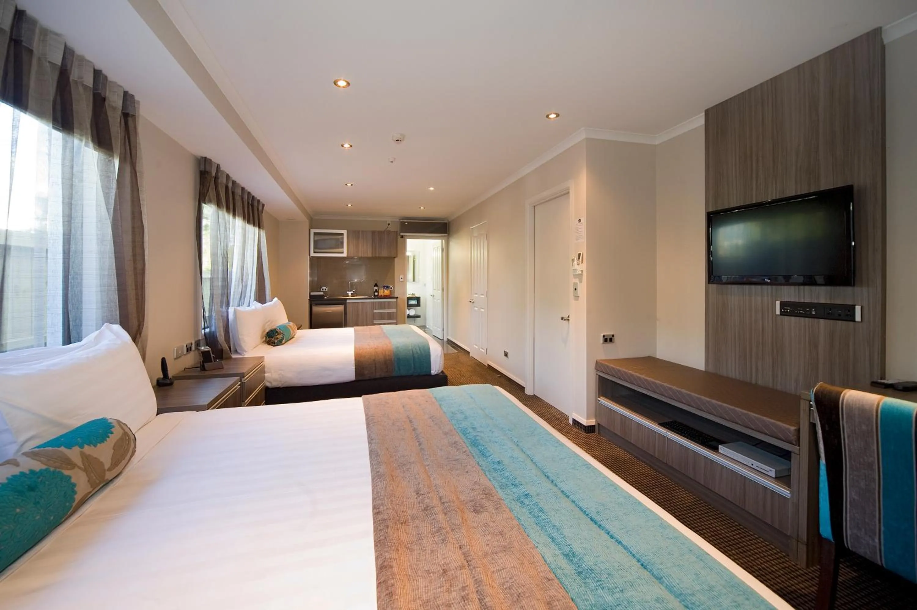 Photo of the whole room, Bed in Best Western Ellerslie International Hotel