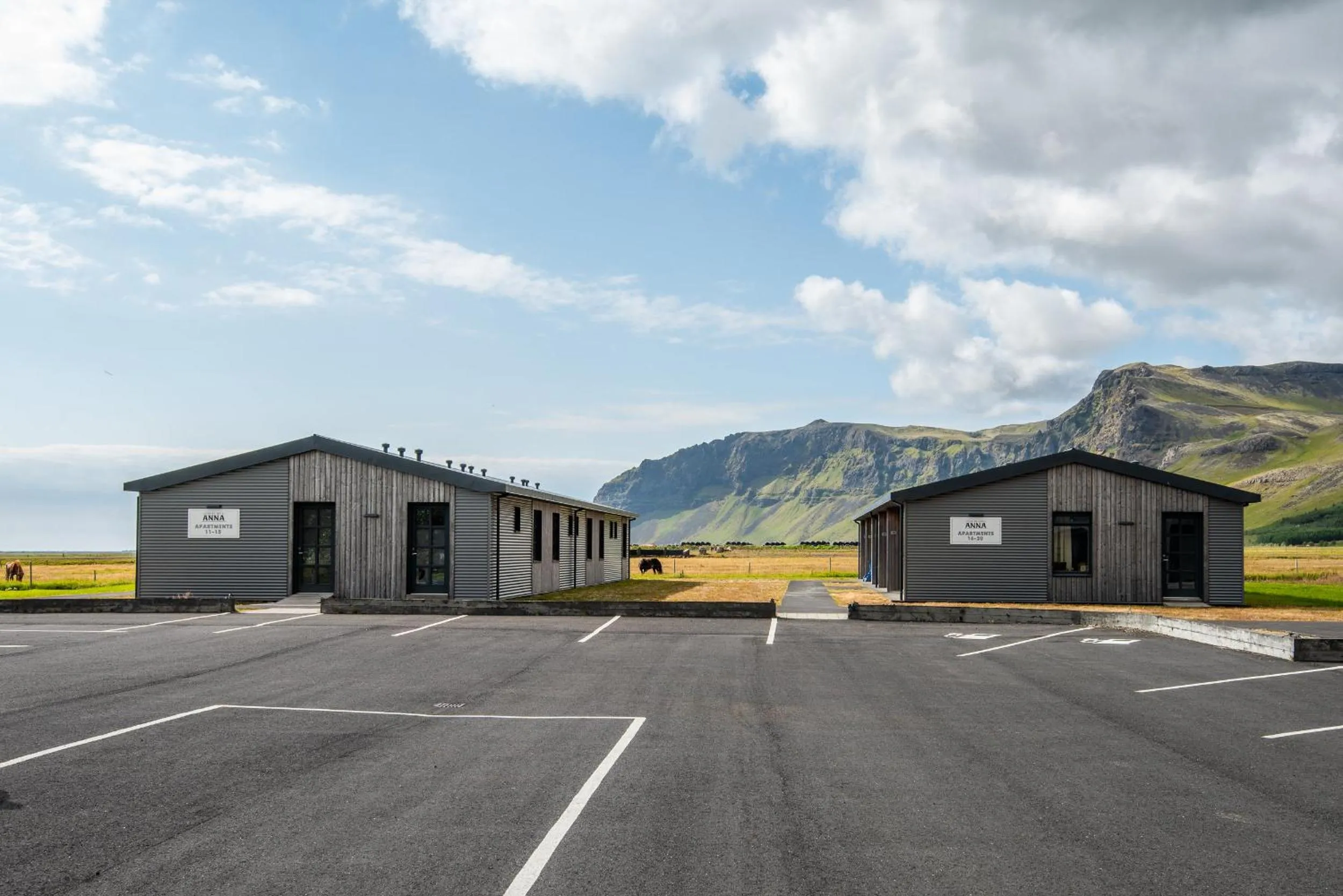 Property building in Boutique Hotel Anna by EJ Hotels