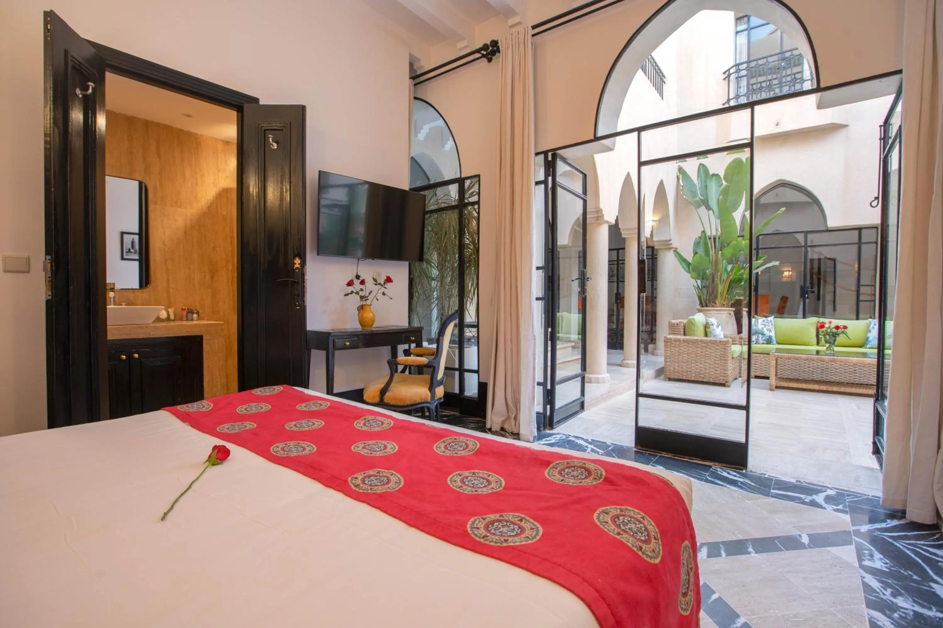 Bed in Riad & Spa Azzouz