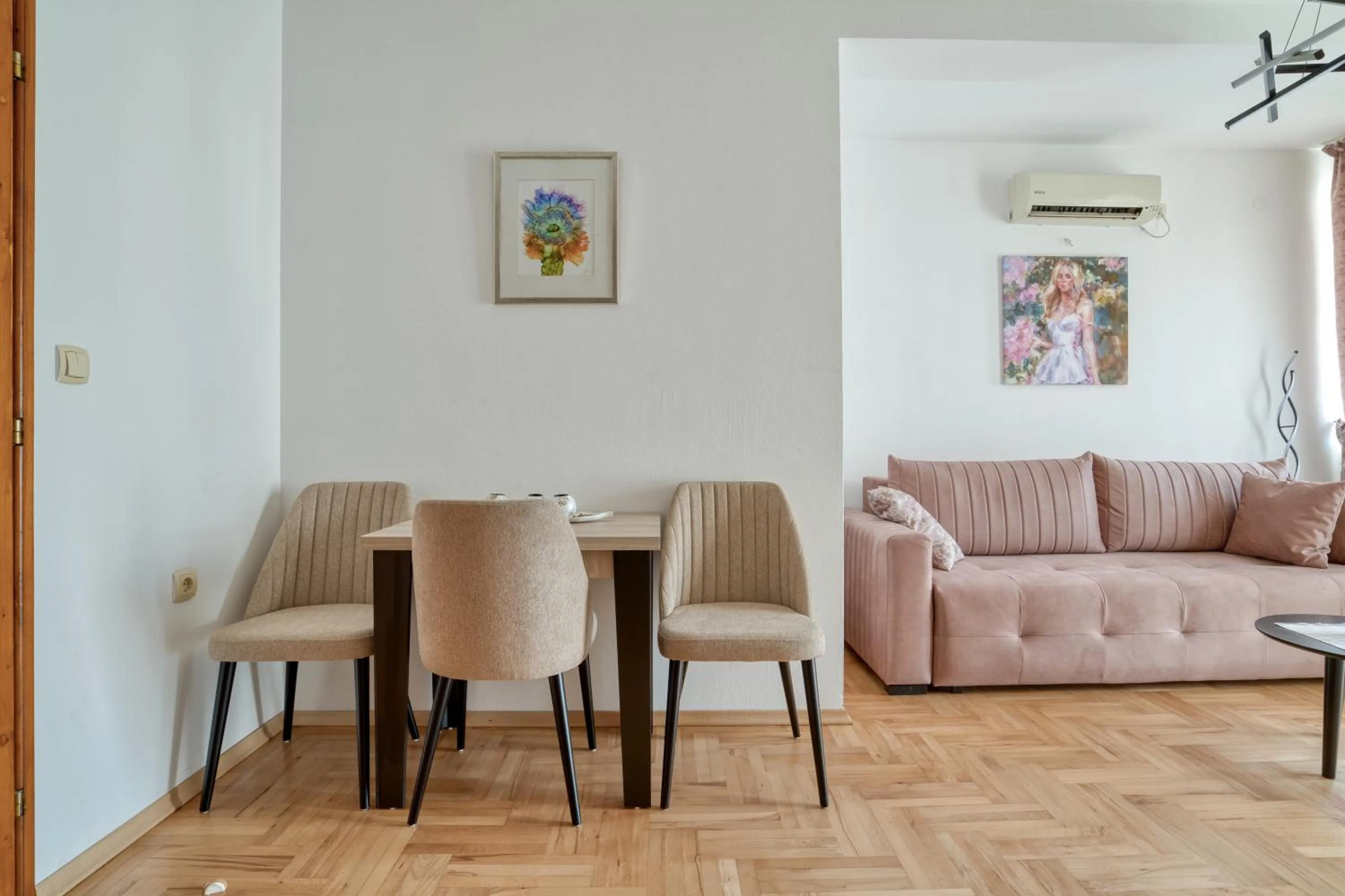 Dining area in Apartments Elena