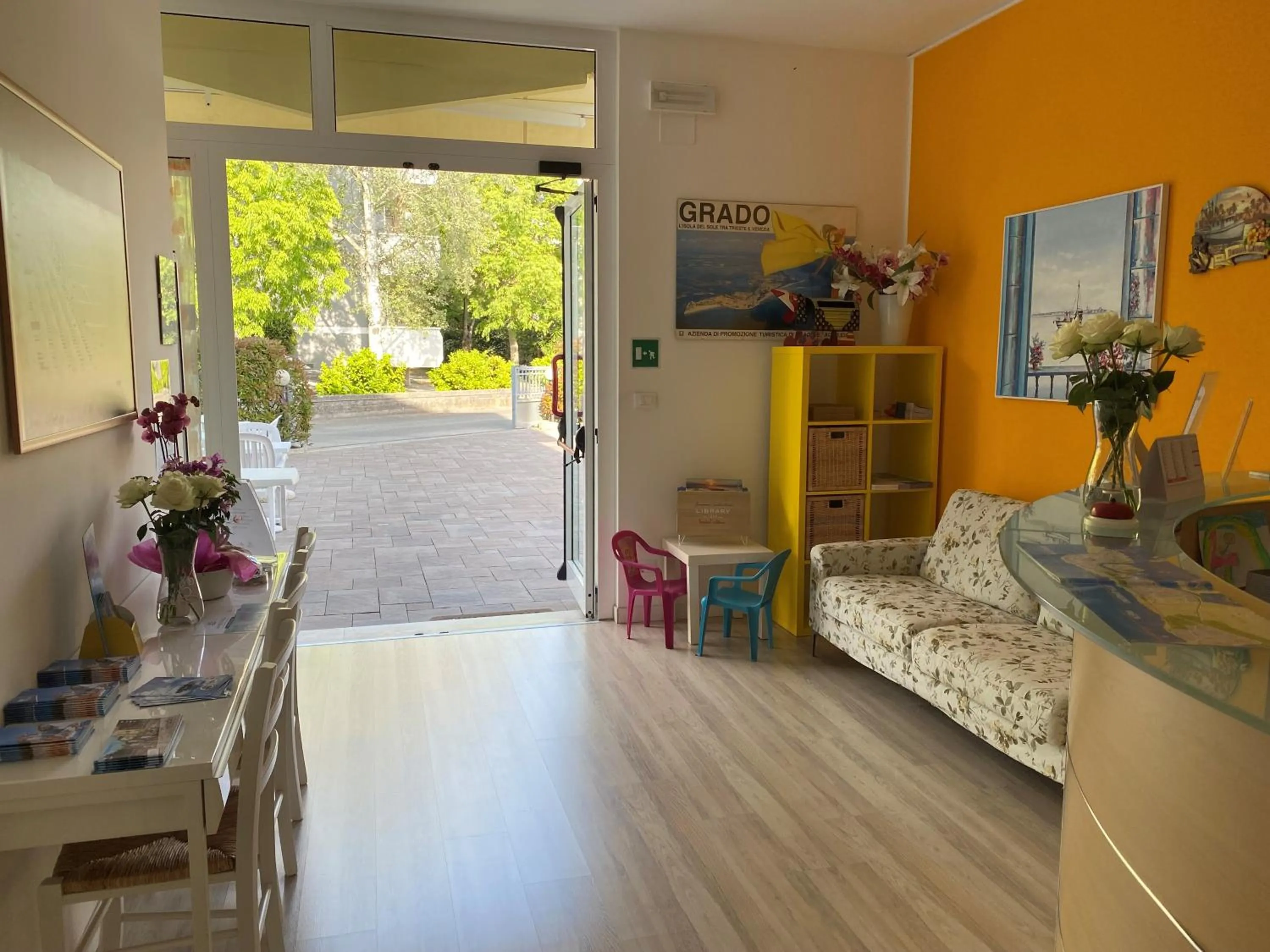 Lobby or reception in Hotel ai Fiori