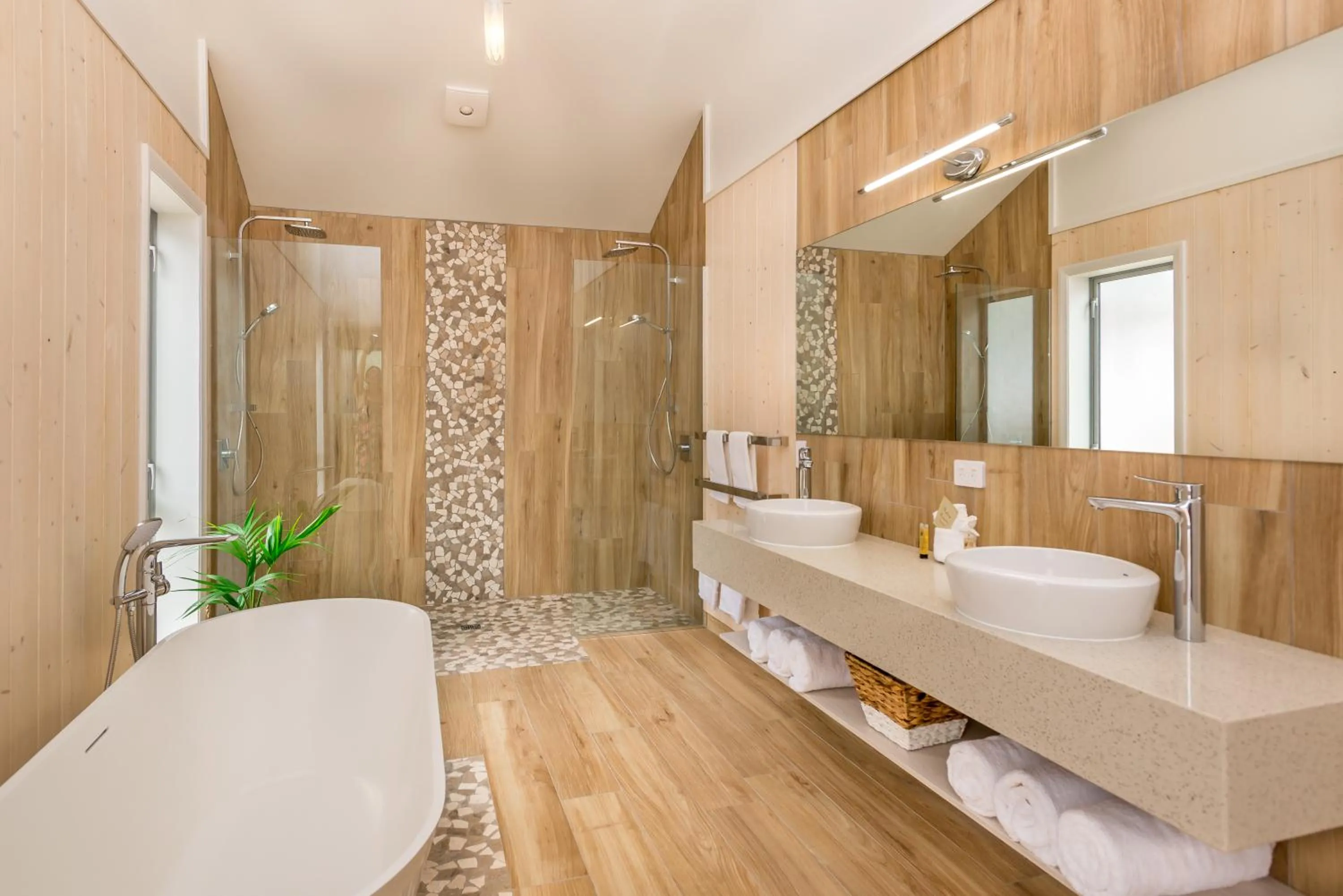 Bathroom in The Sands Hotel Hokianga