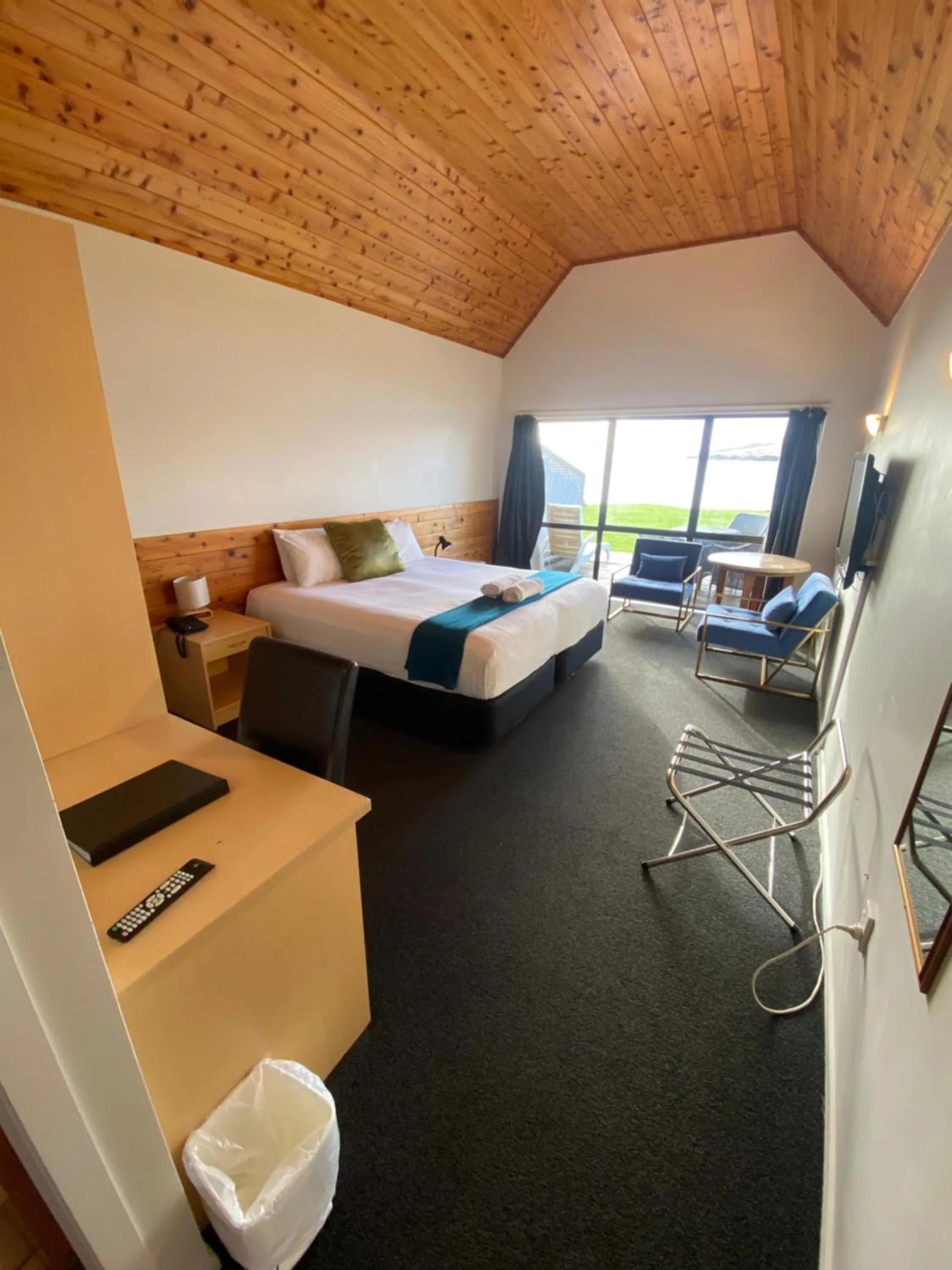 Bed in The Sands Hotel Hokianga