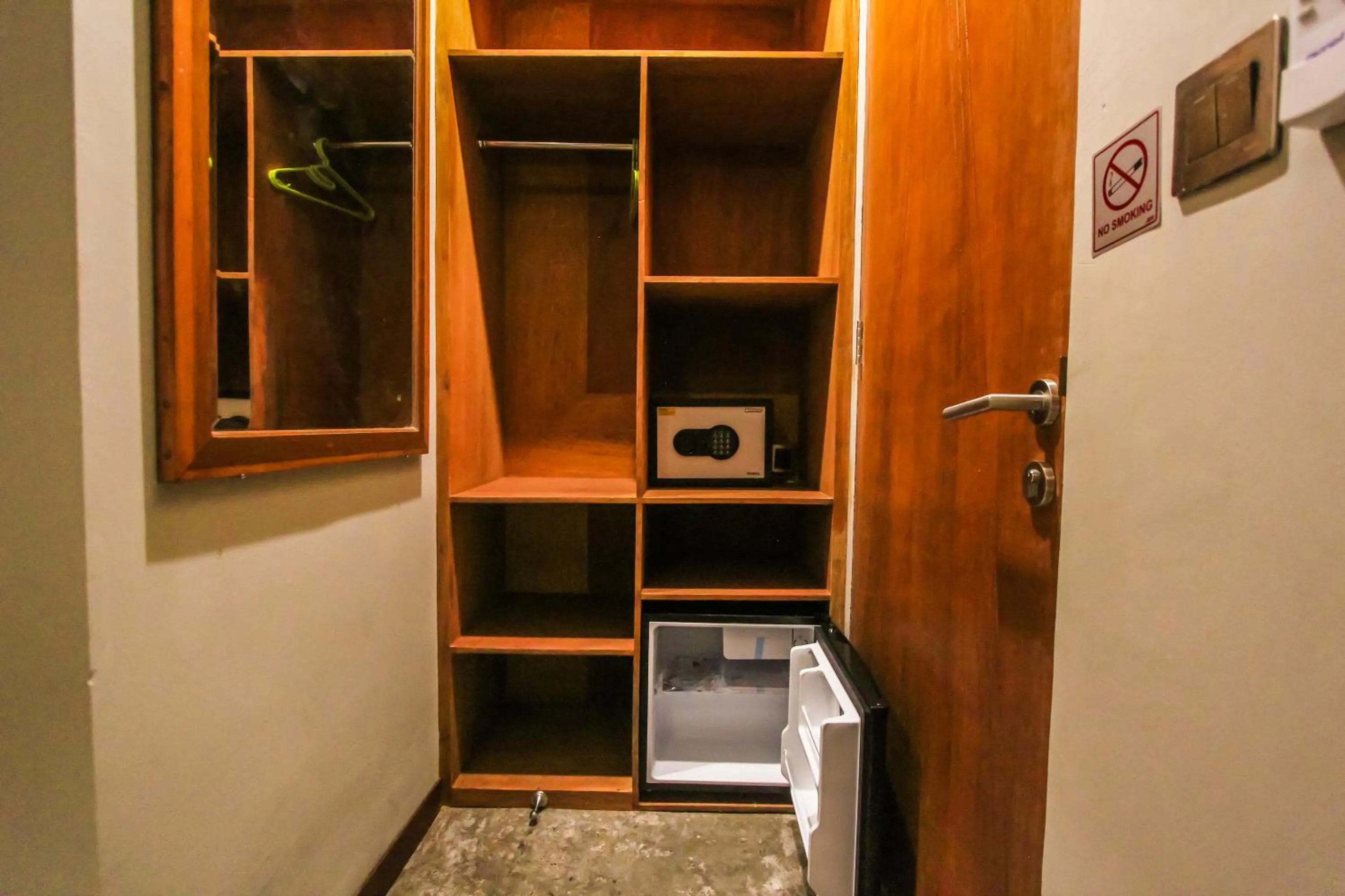 Area and facilities in BRAW inn Canggu by kamara