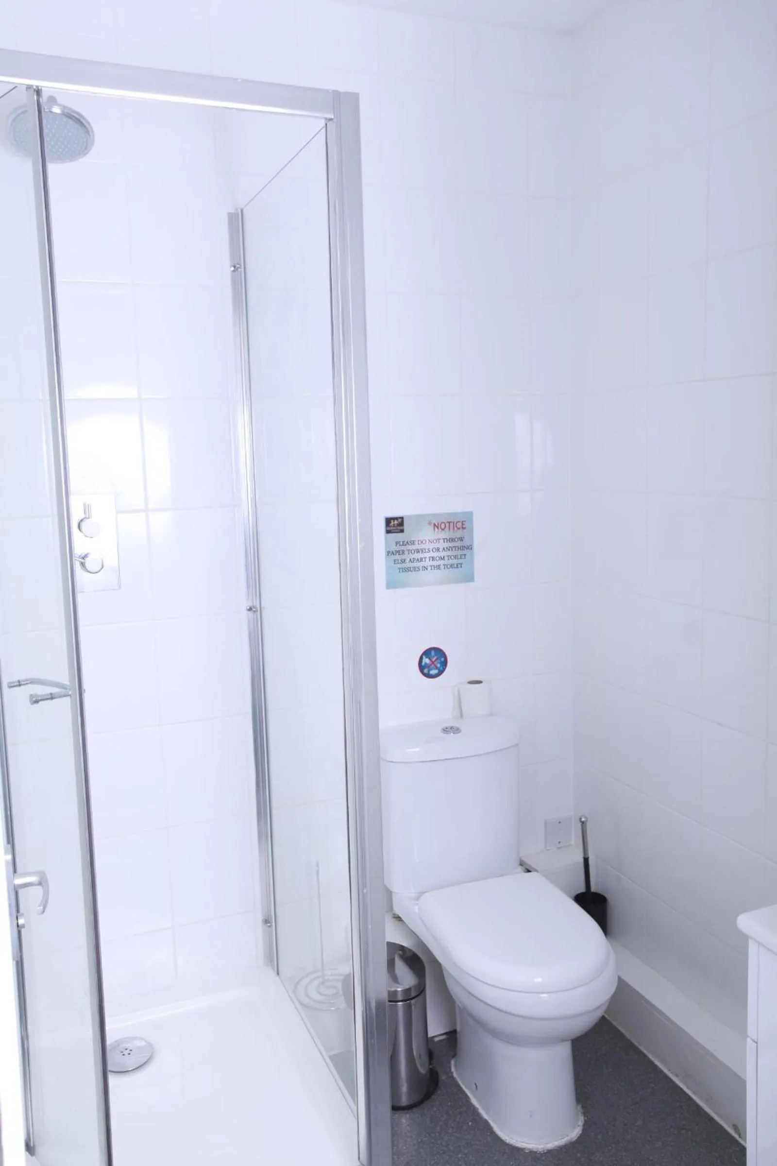 Bathroom in Heathrow Stay