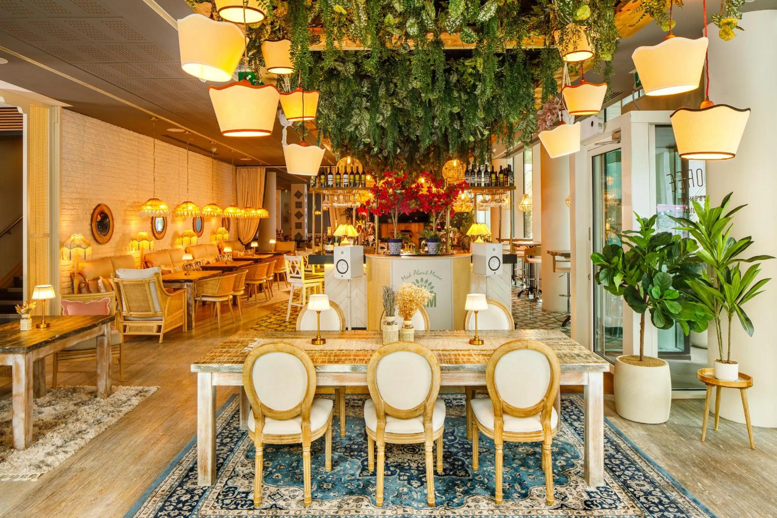 Restaurant/places to eat in Novotel London Blackfriars