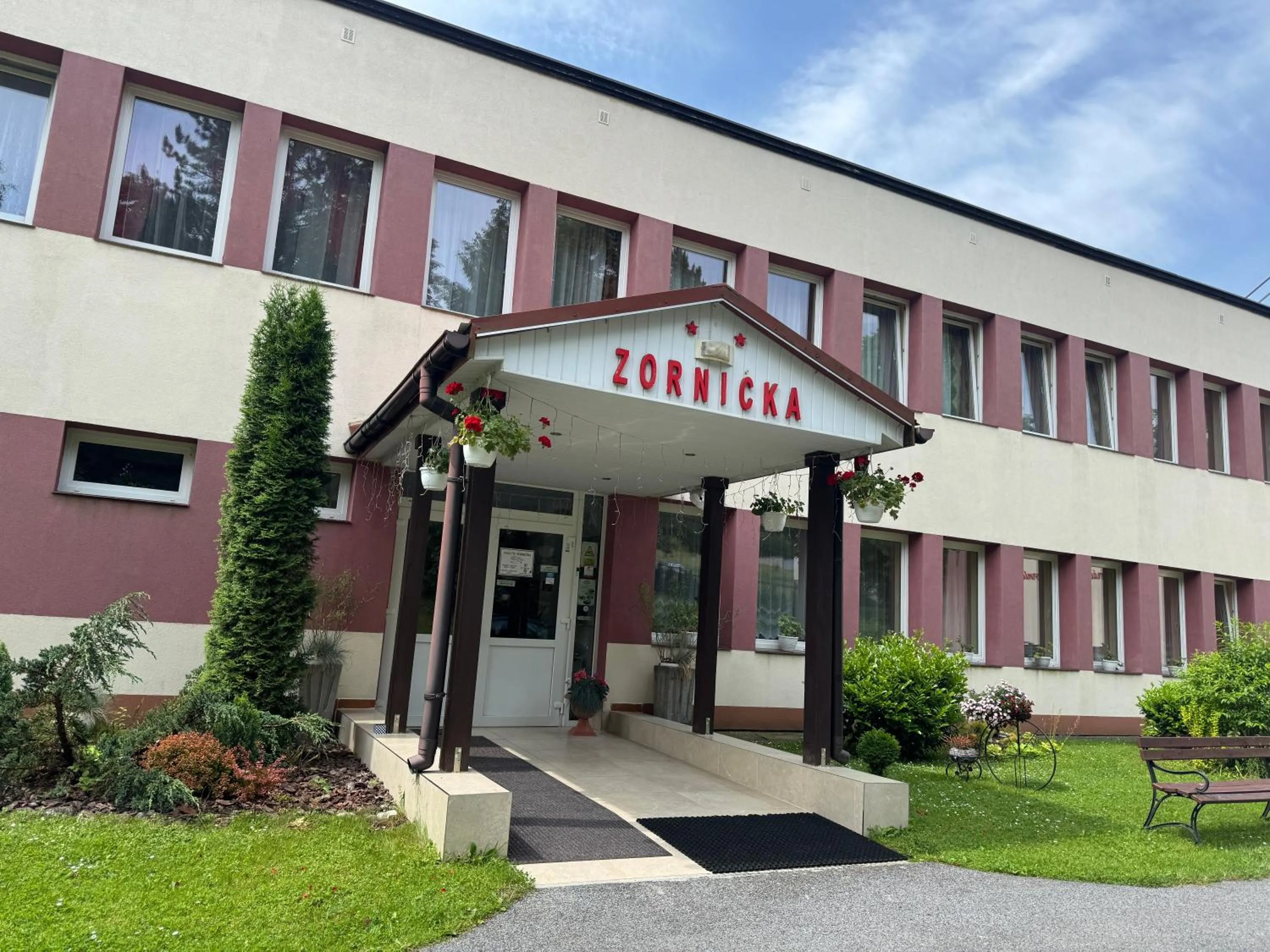 Facade/entrance in Penzion Zornicka