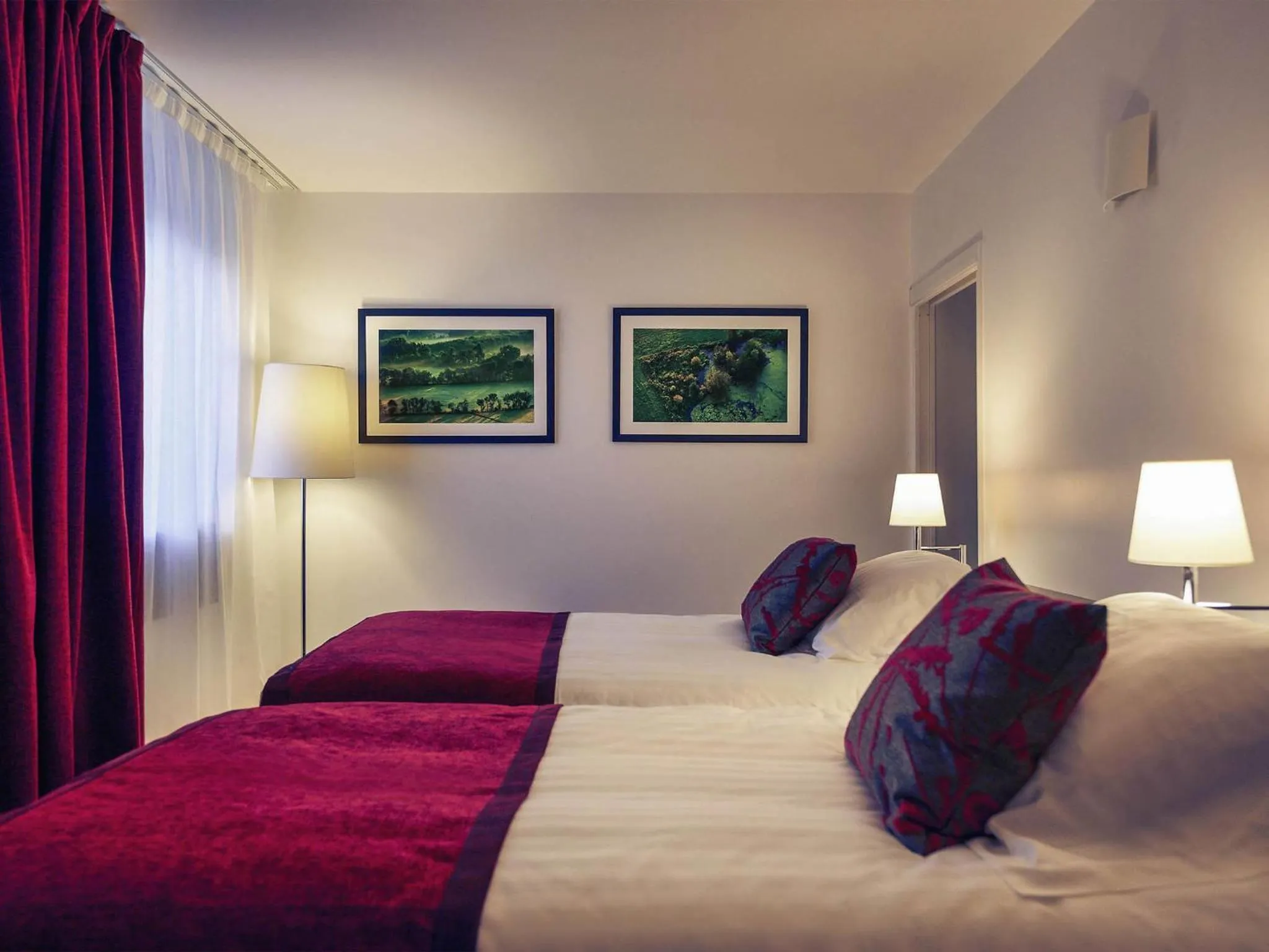 Bedroom, Bed in Mercure Villefranche-sur-Saône