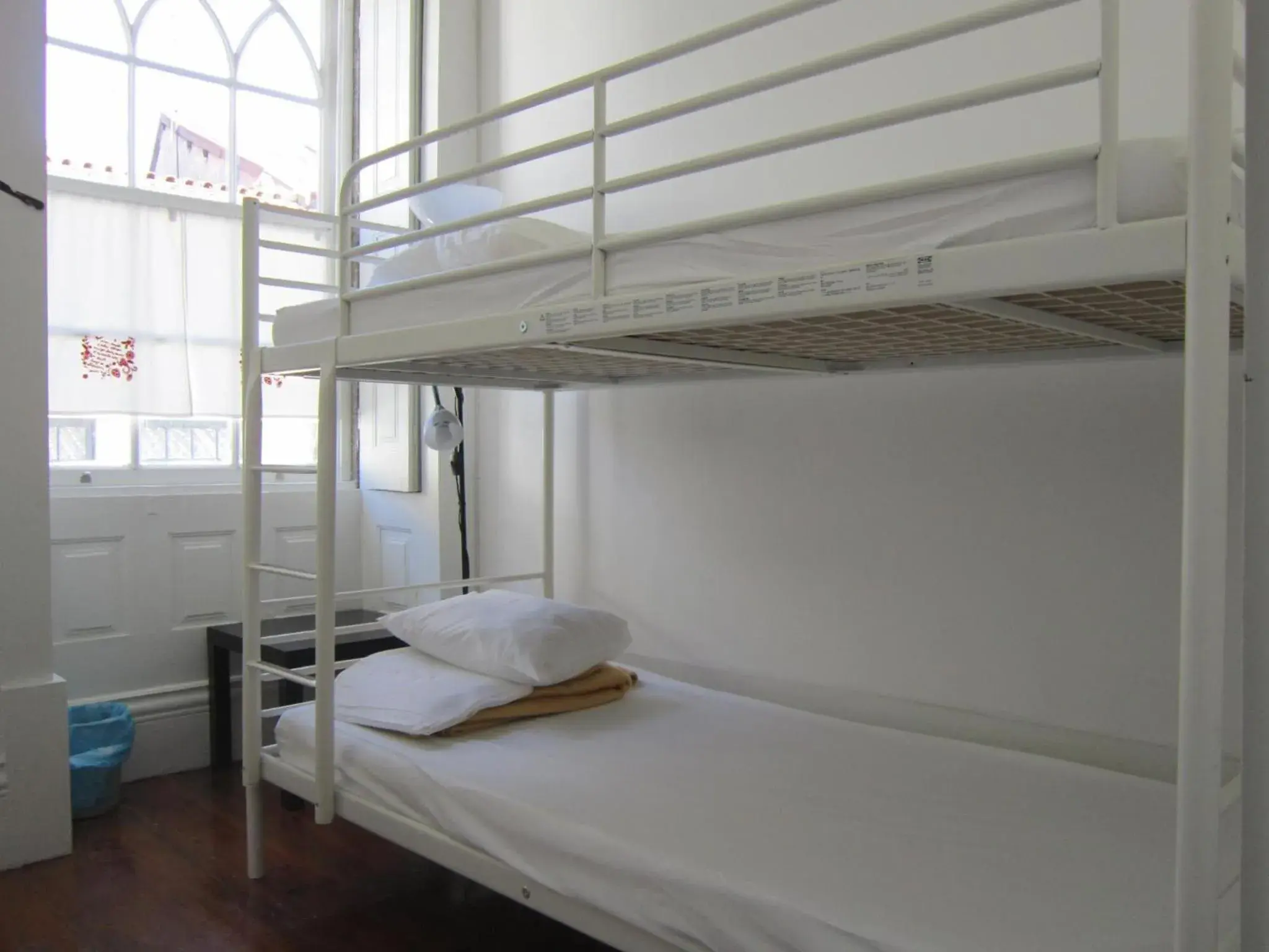 Single Bed in Female Dormitory Room in Hostel Prime Guimaraes Single Bed in Female Dormitory Room in Hostel Prime Guimaraes