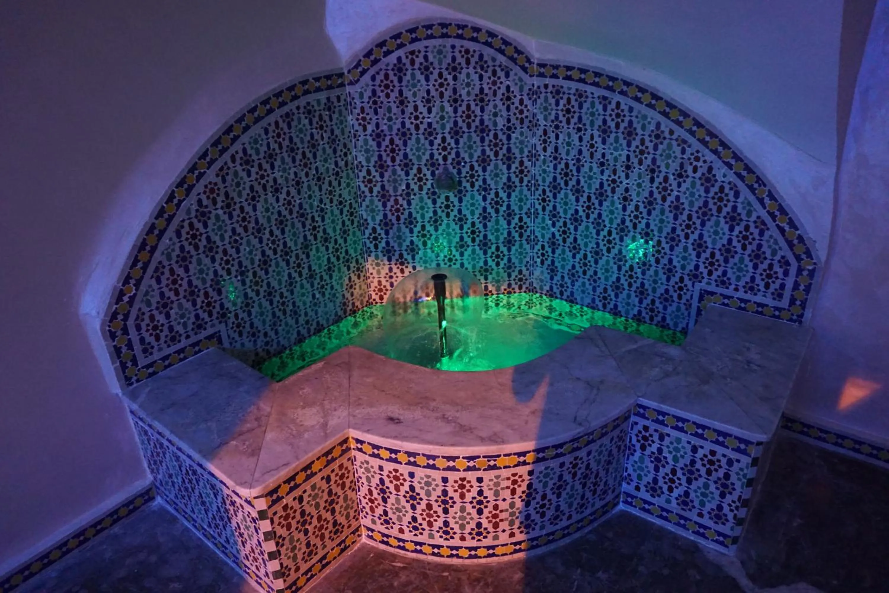 Area and facilities in Hotel Zelis