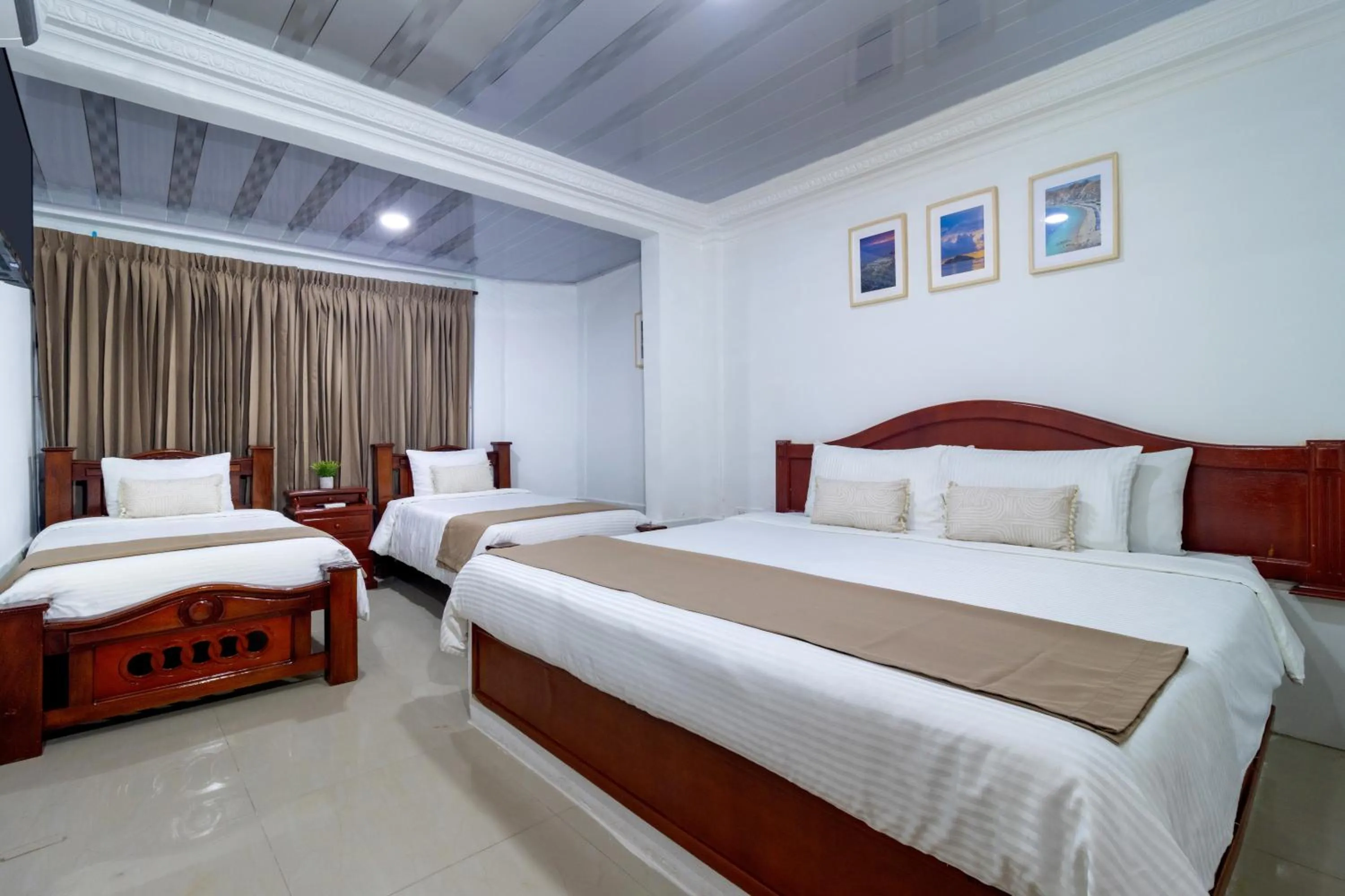 Photo of the whole room, Bed in Hotel Playa Salguero By GEH Suites