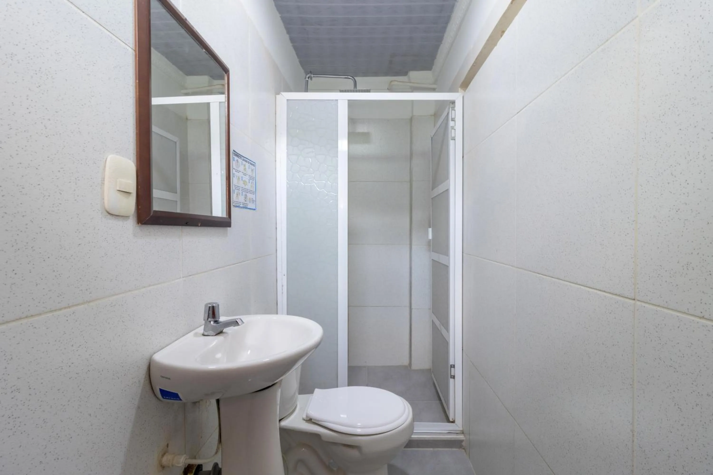 Shower in Hotel Playa Salguero By GEH Suites